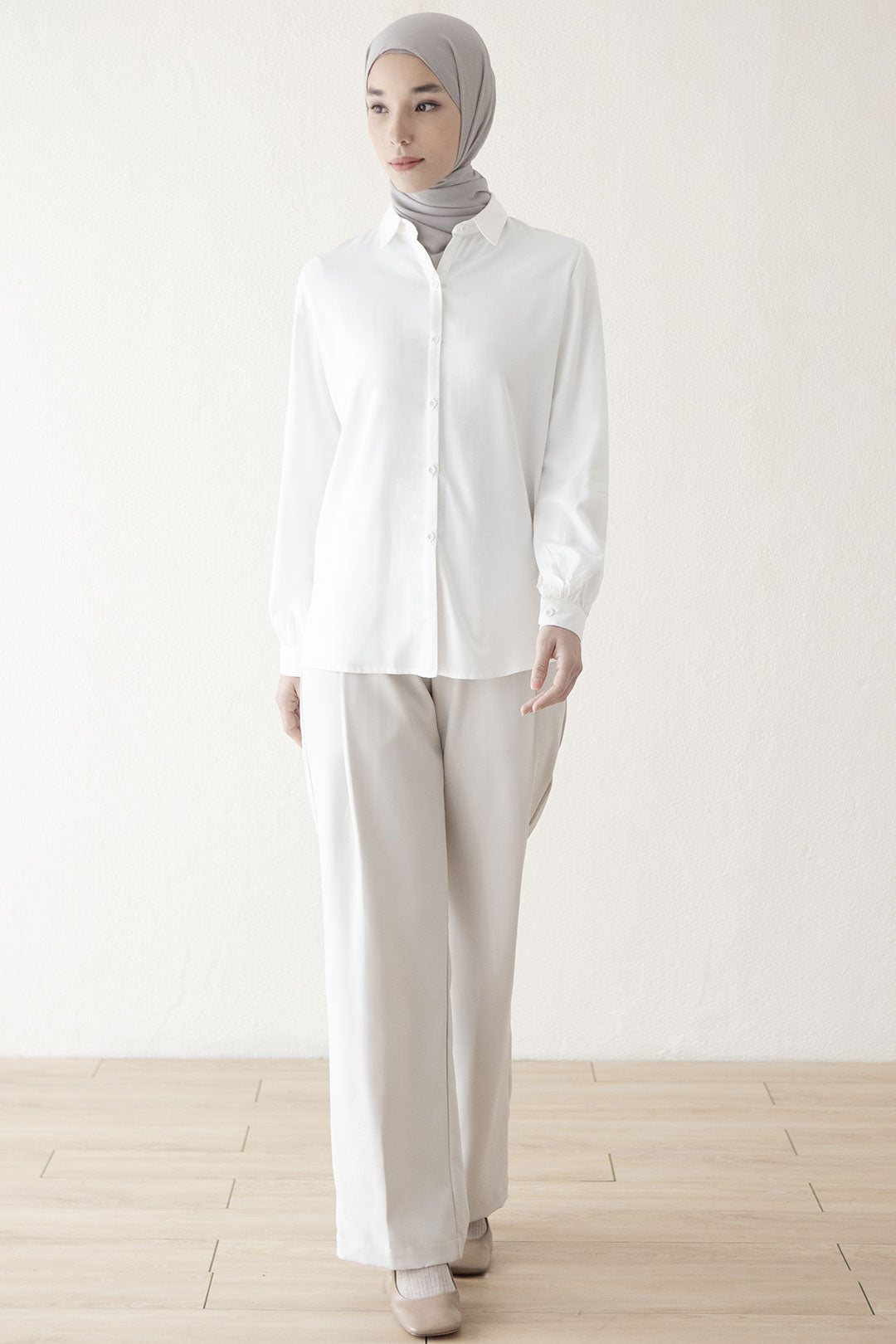 Offwhite Darya