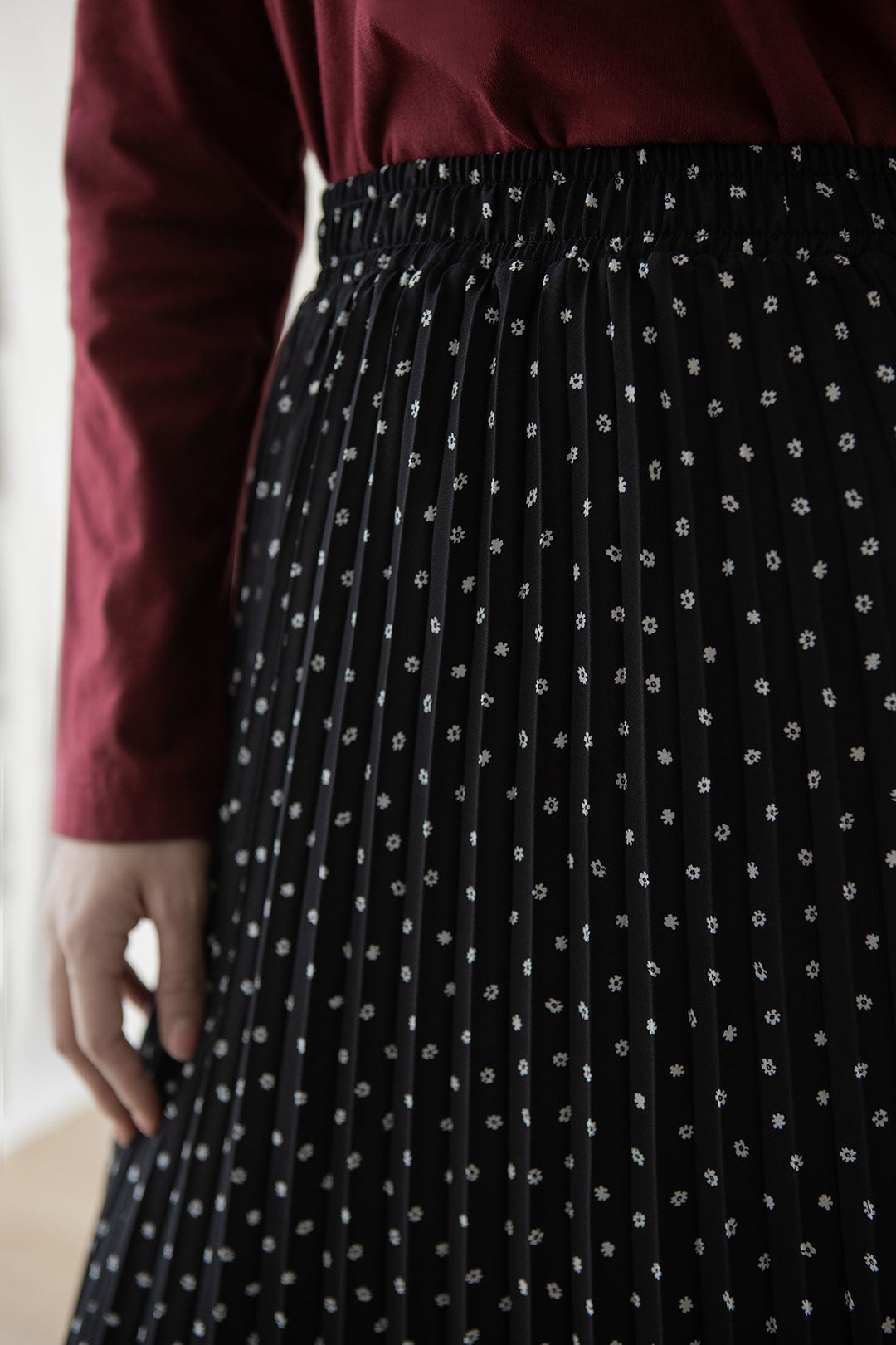 Black Floral Reska