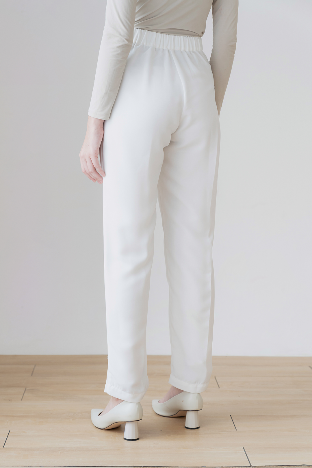 Offwhite Nasha