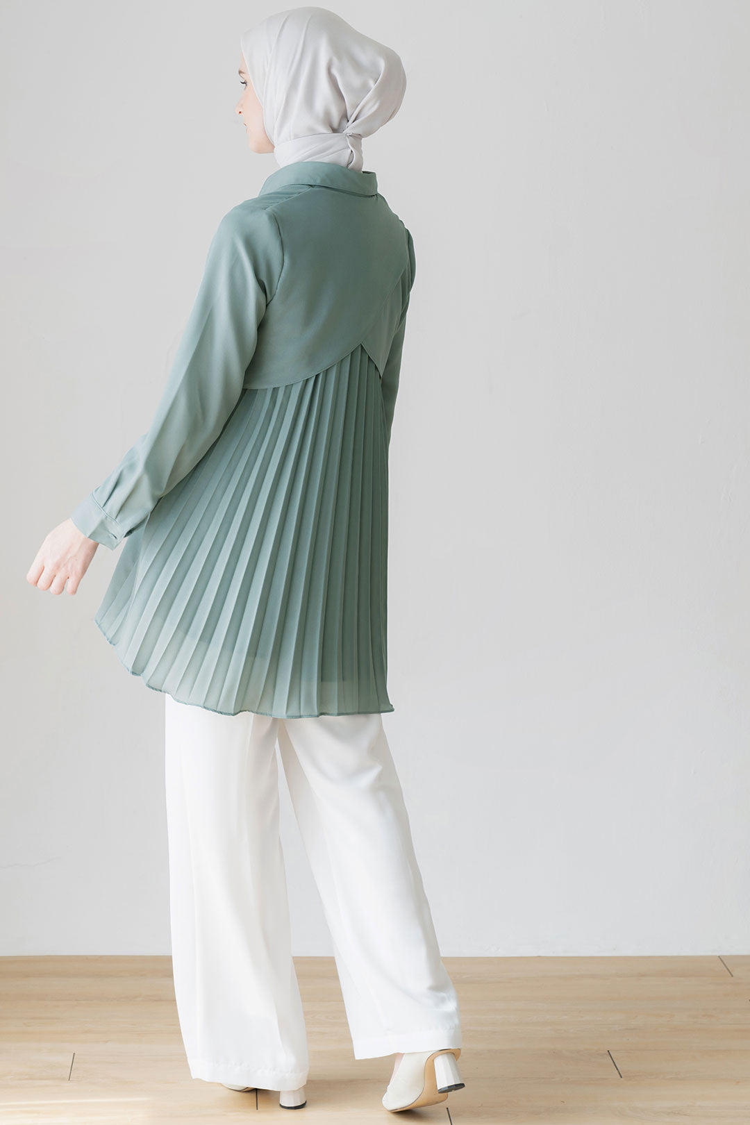 Dusty Blue Armaya