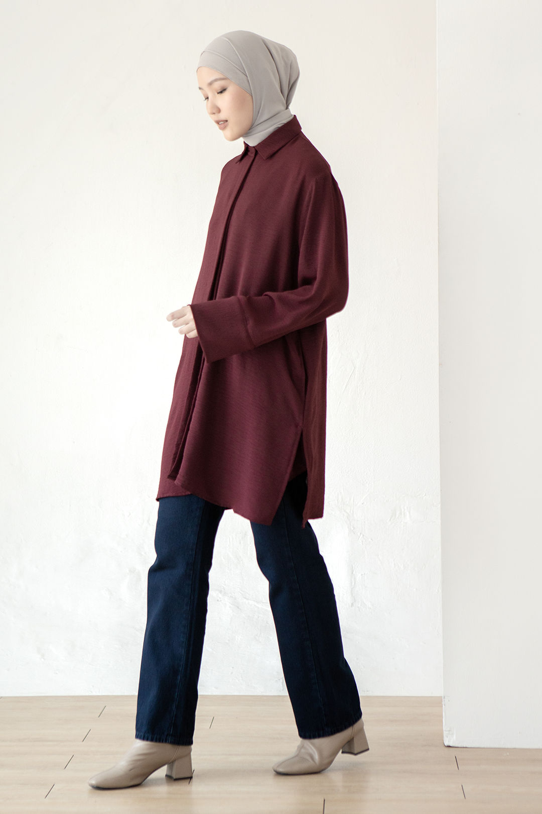 Deep Maroon Dhatri