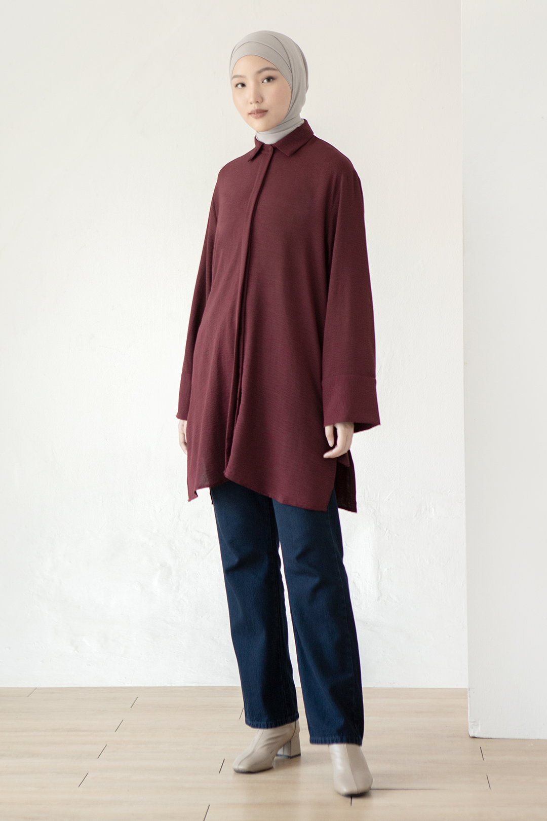 Deep Maroon Dhatri