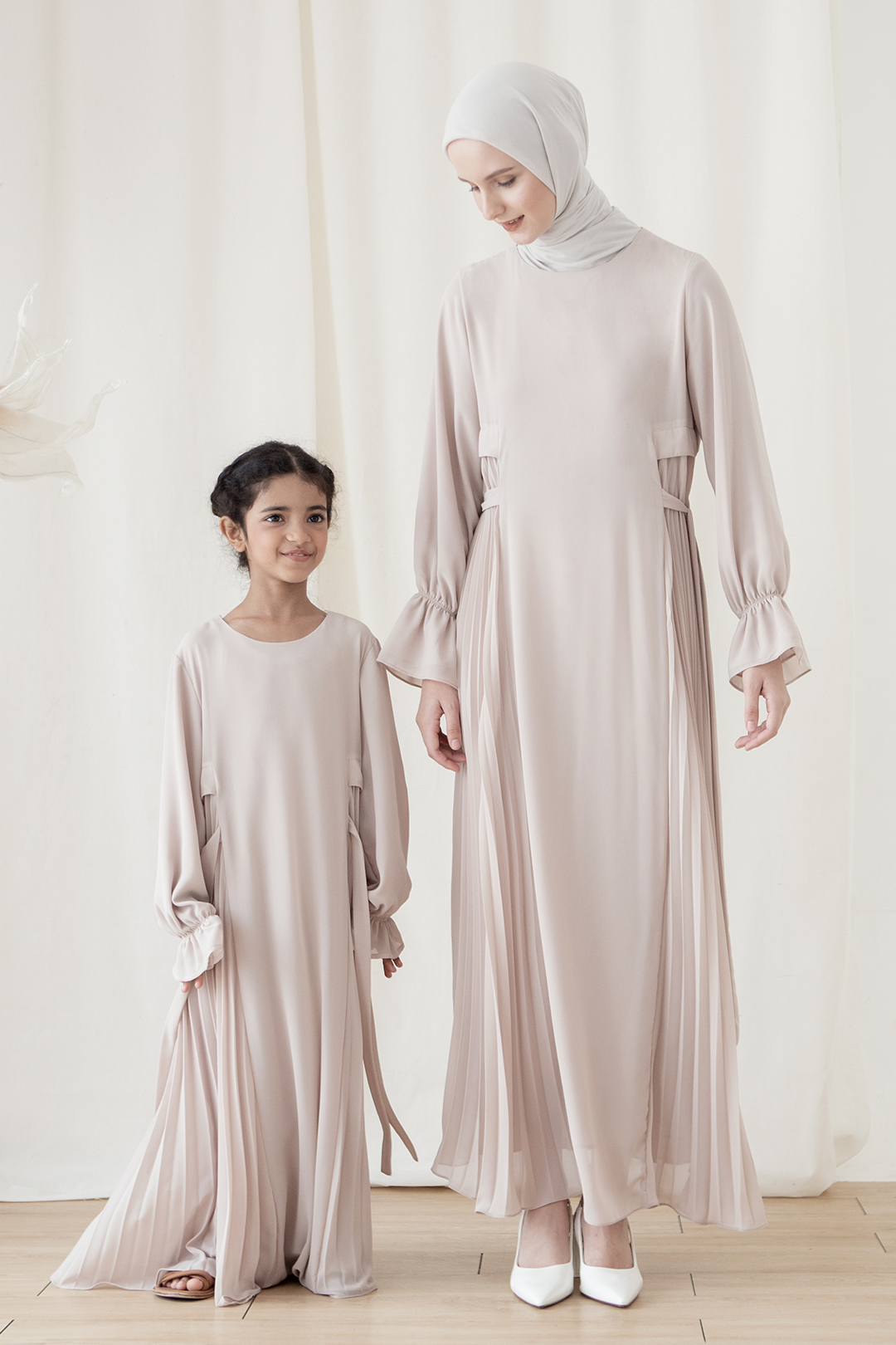 Eggshell Taima Kids