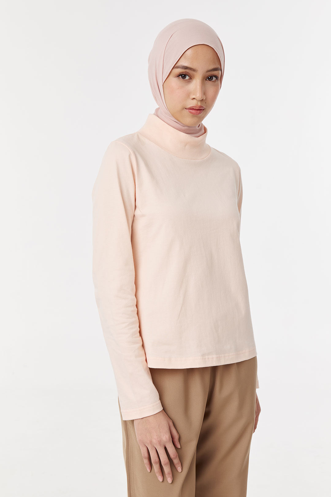 Peach Nararya