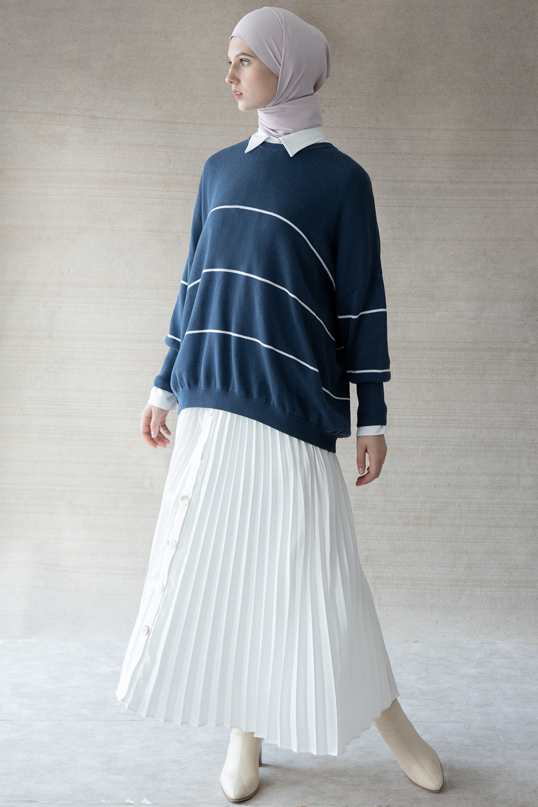 Offwhite Vinaya