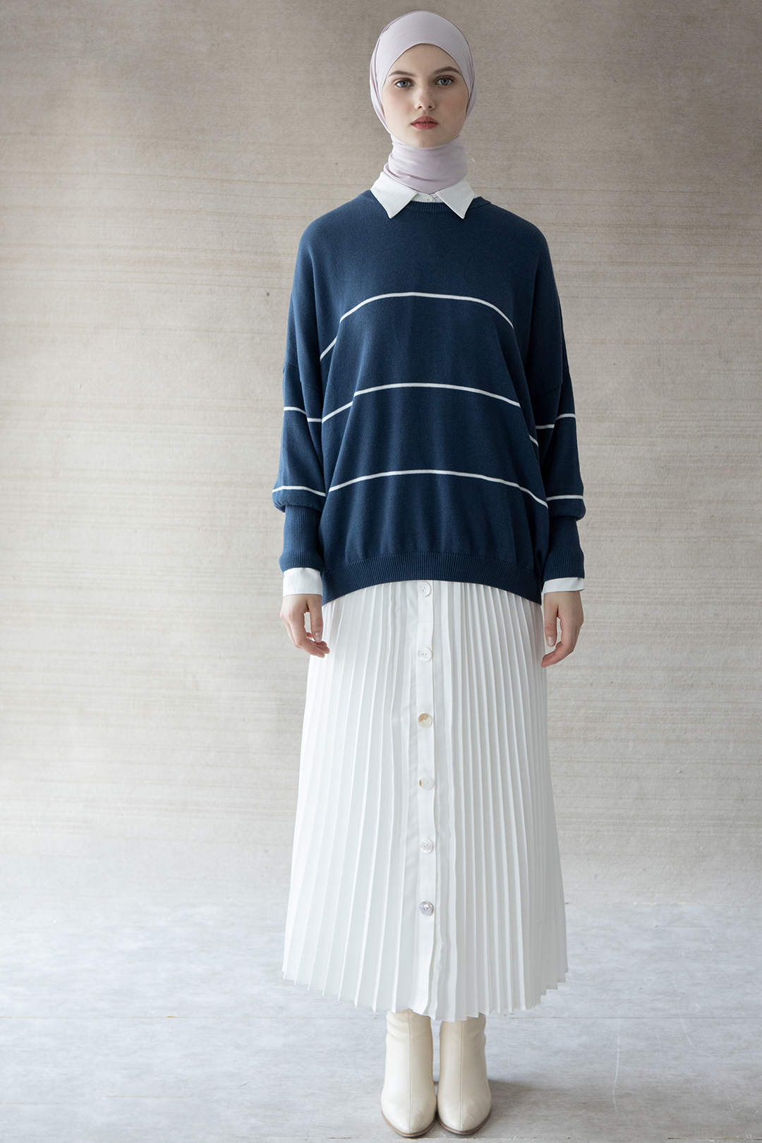 Offwhite Vinaya