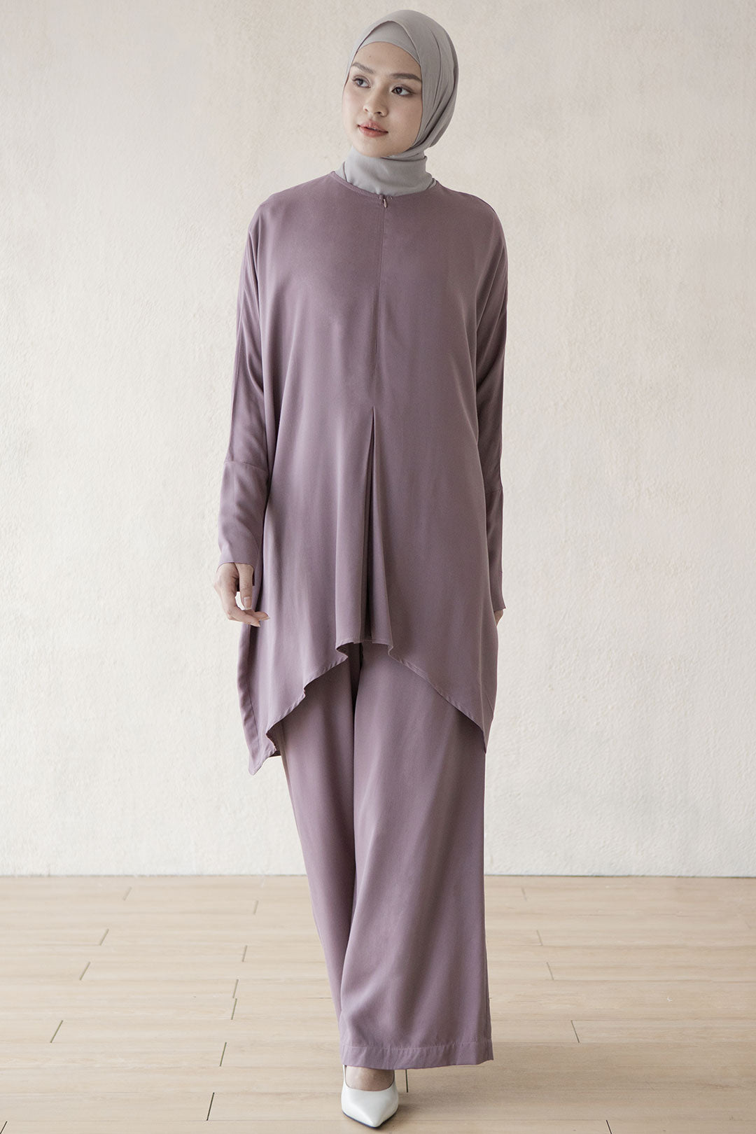Dark Mauve Senja
