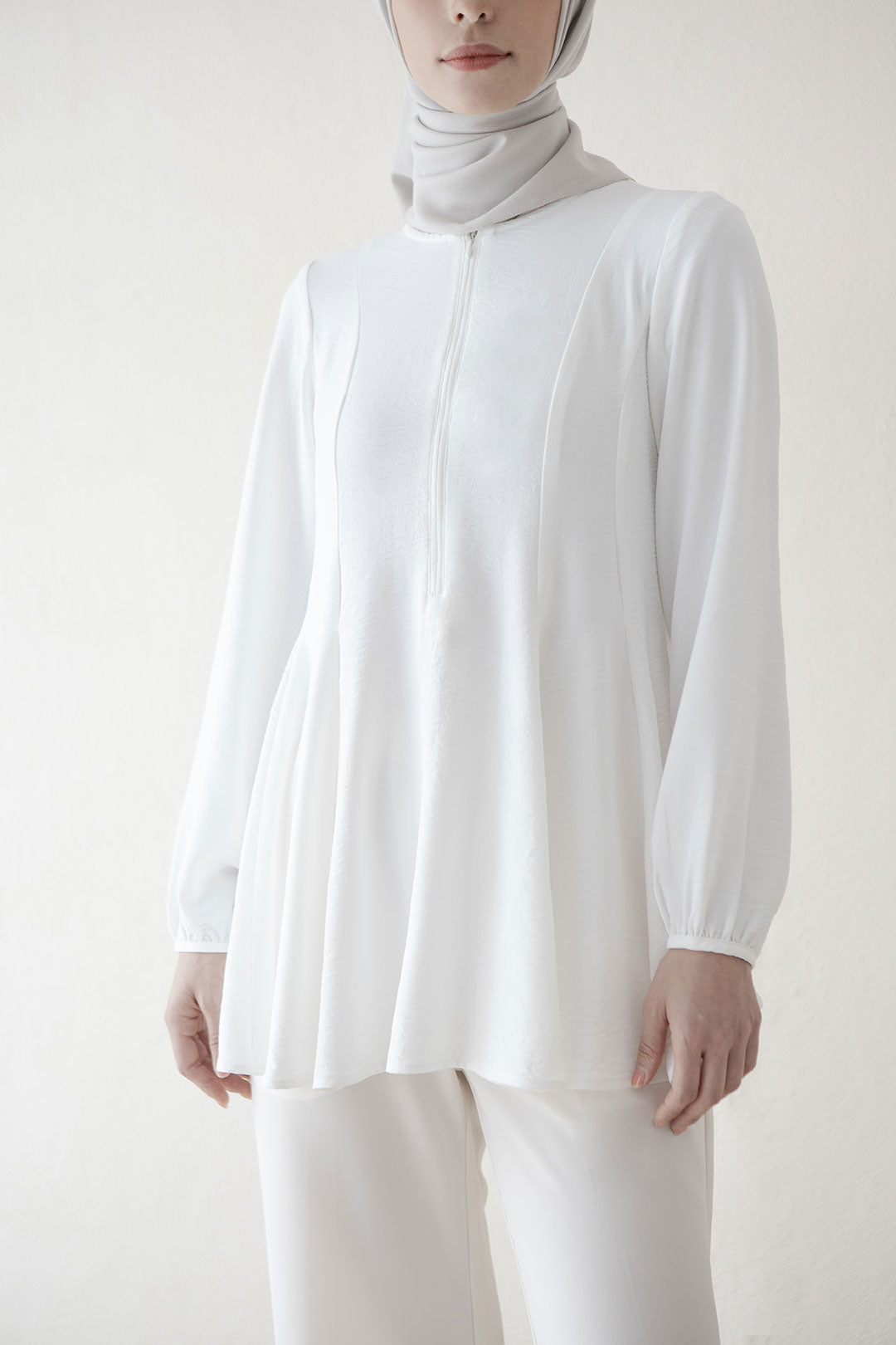 Offwhite Dirandra