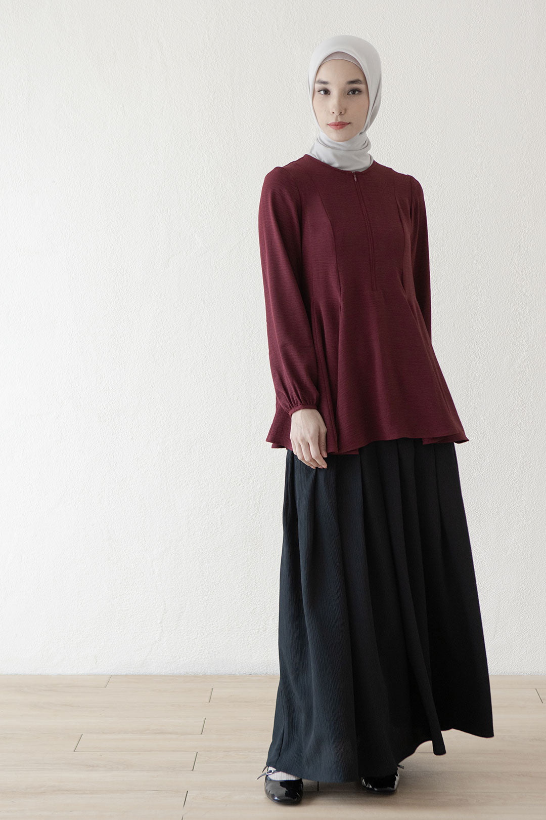 Deep Maroon Dirandra