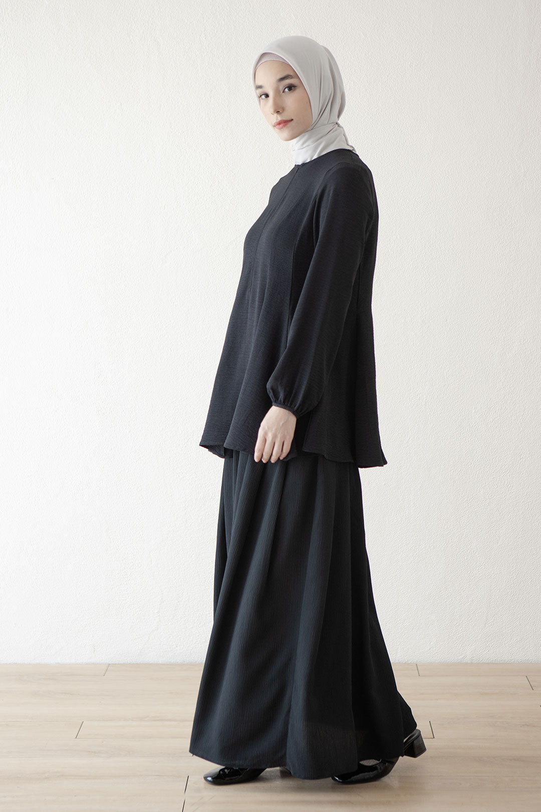 Black Dirandra