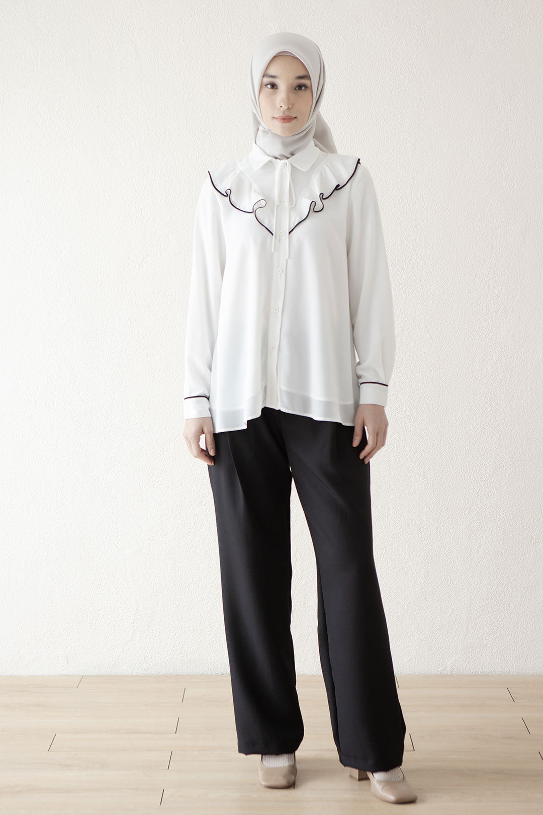 Offwhite Arindra