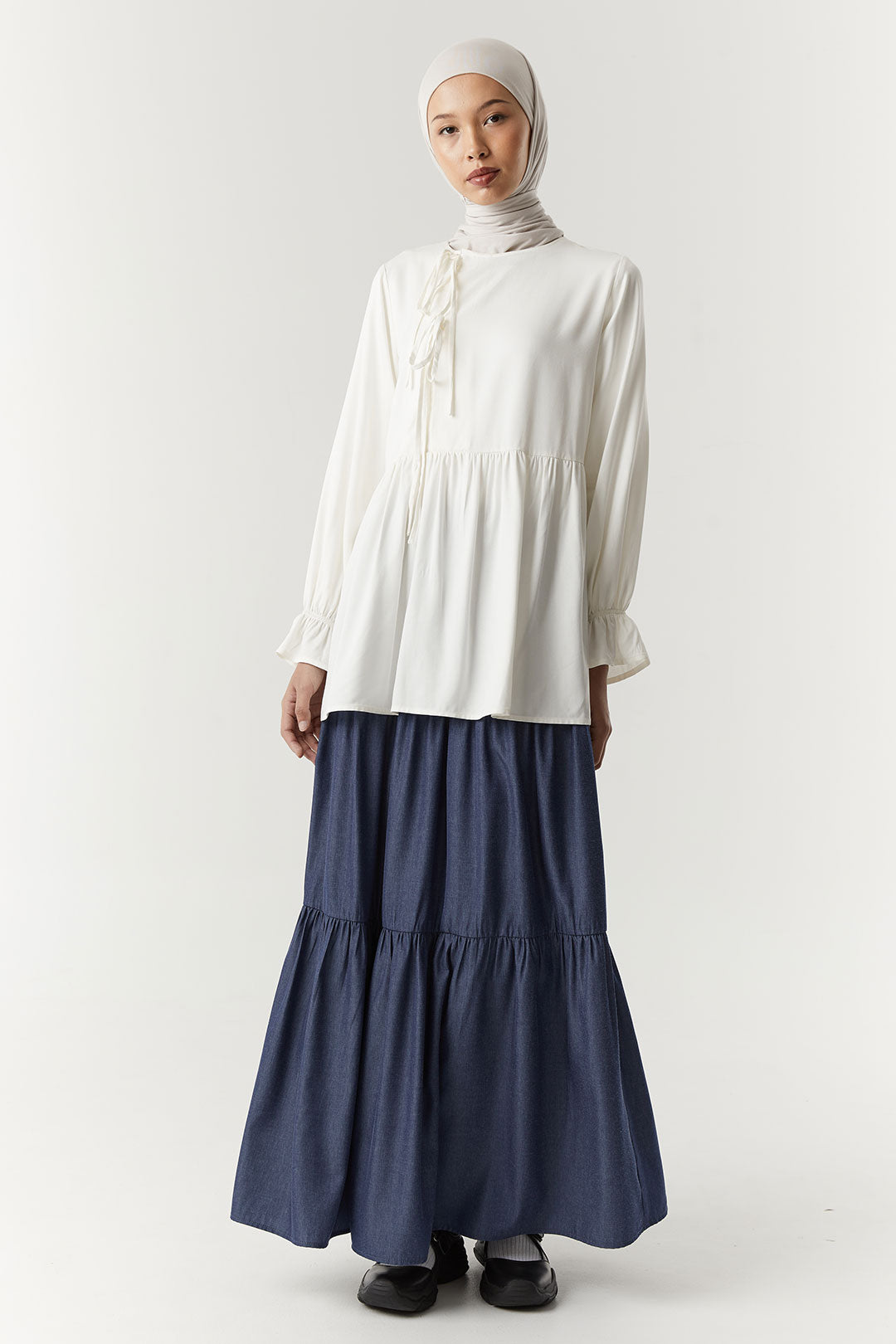 Offwhite Khaira