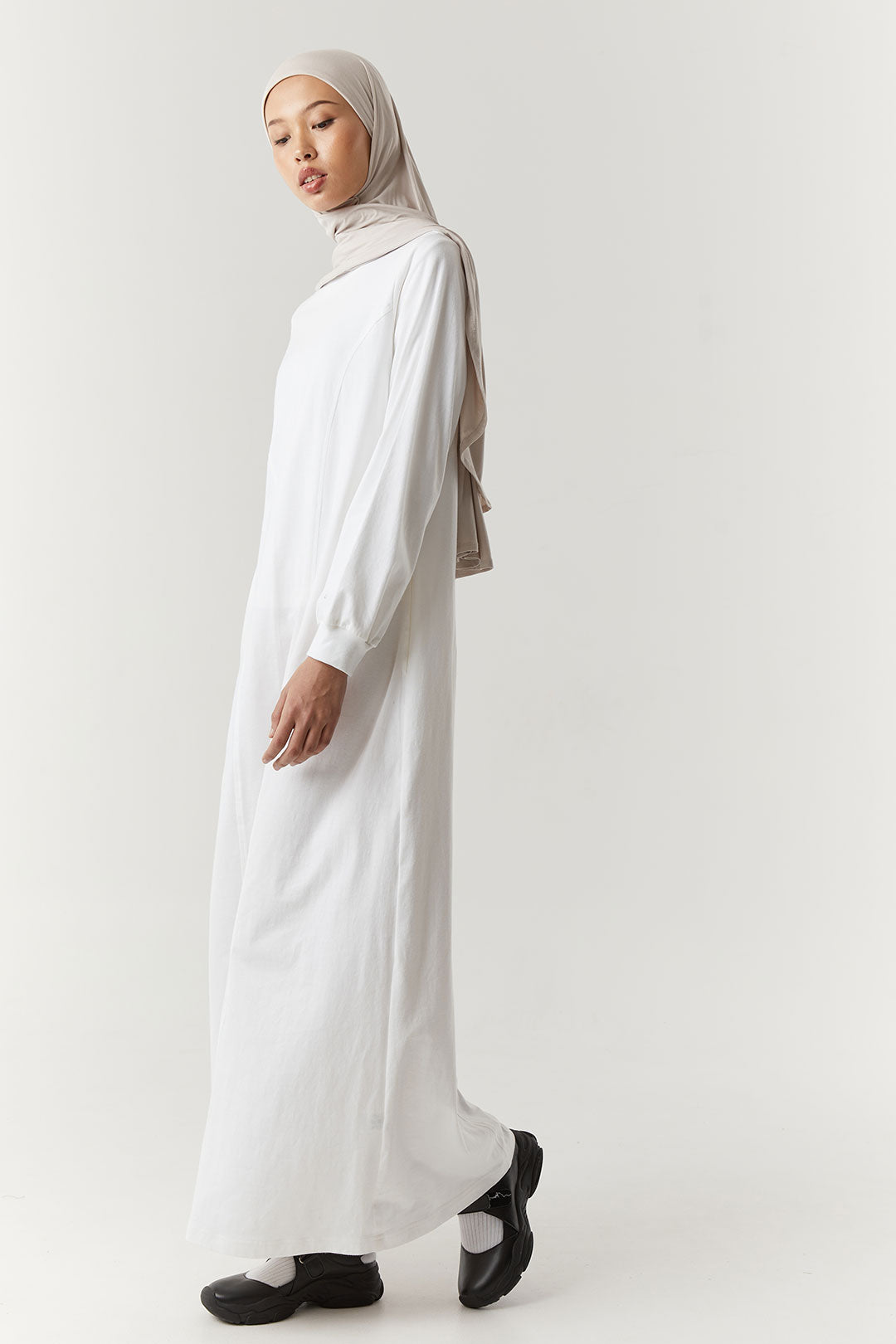 Offwhite Akandra