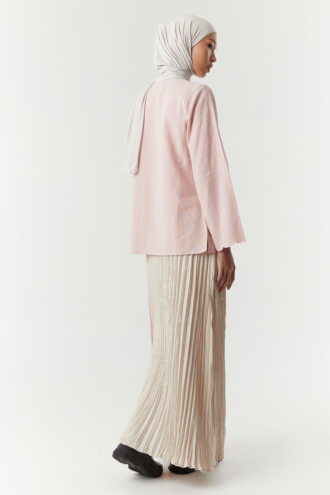 Blush Isvara