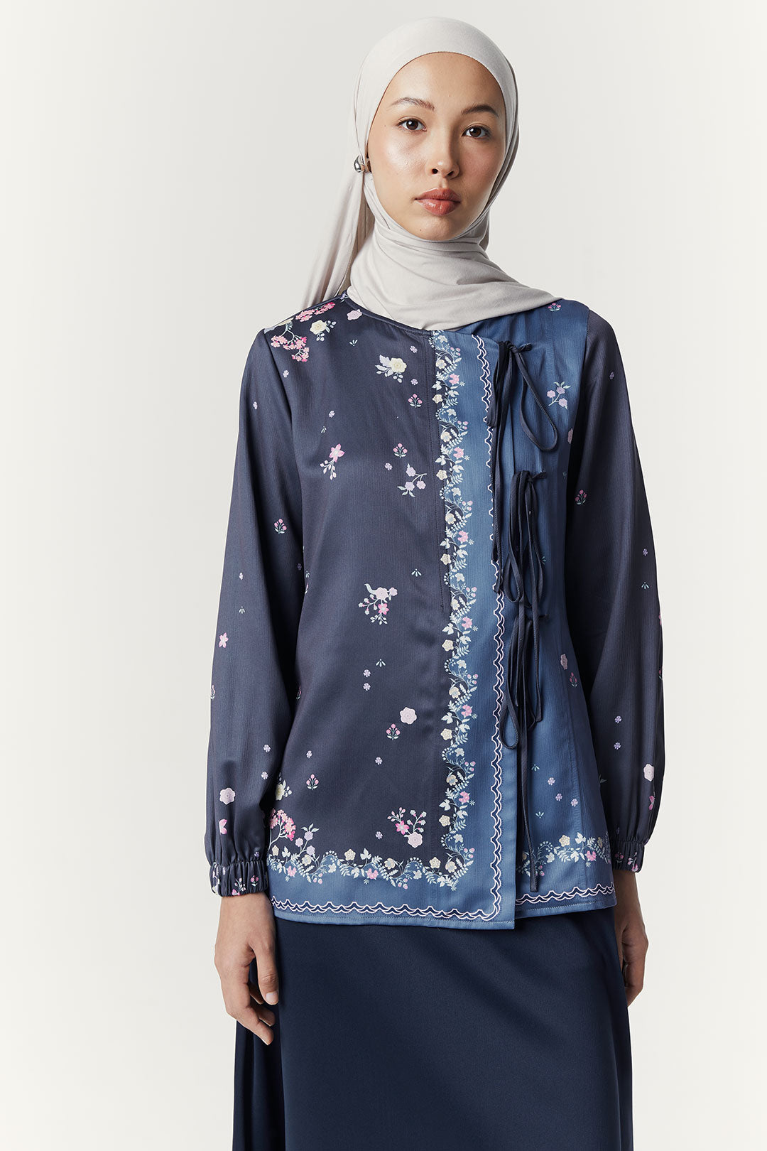 Navy Auren