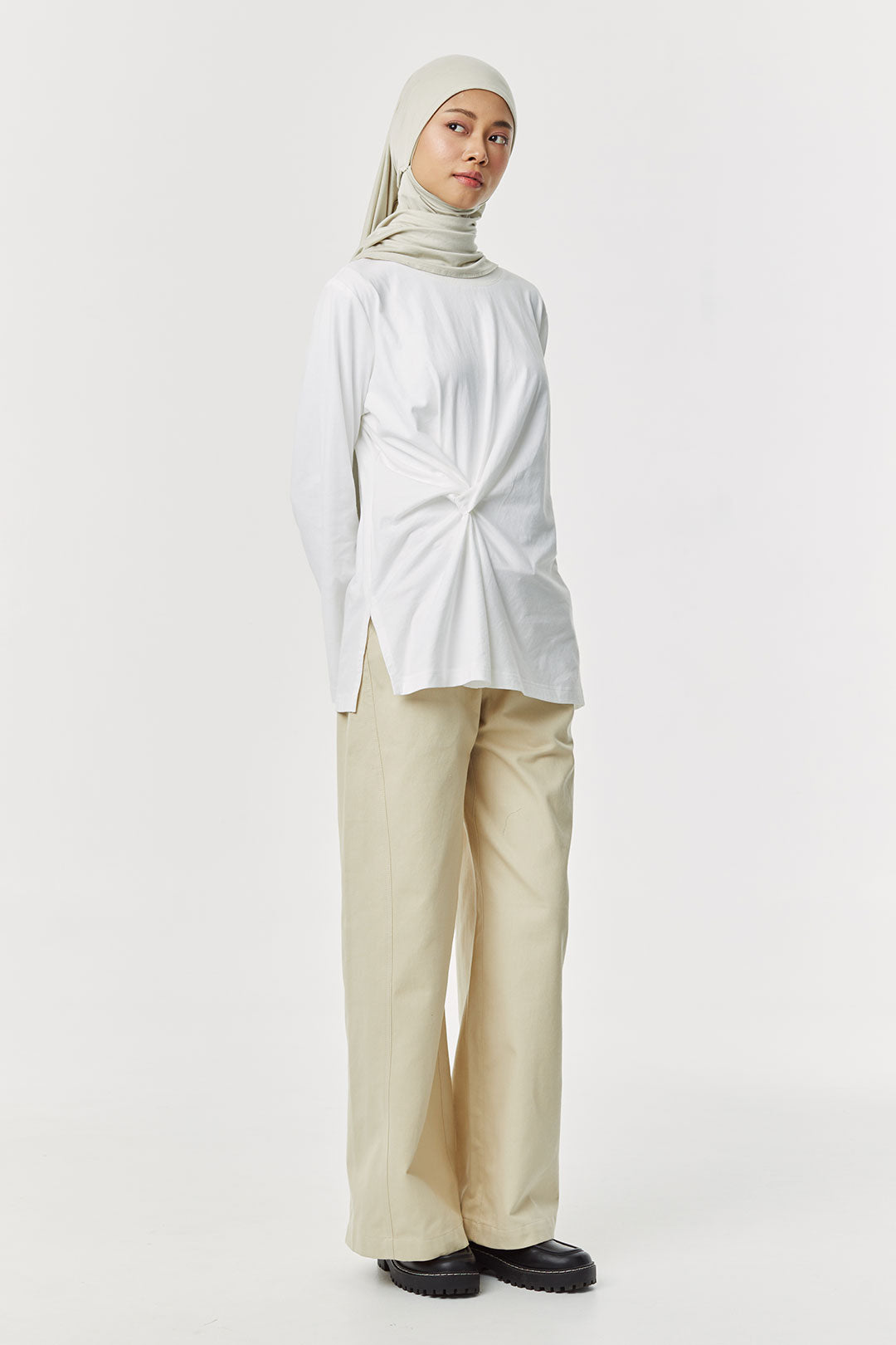 Offwhite Avira