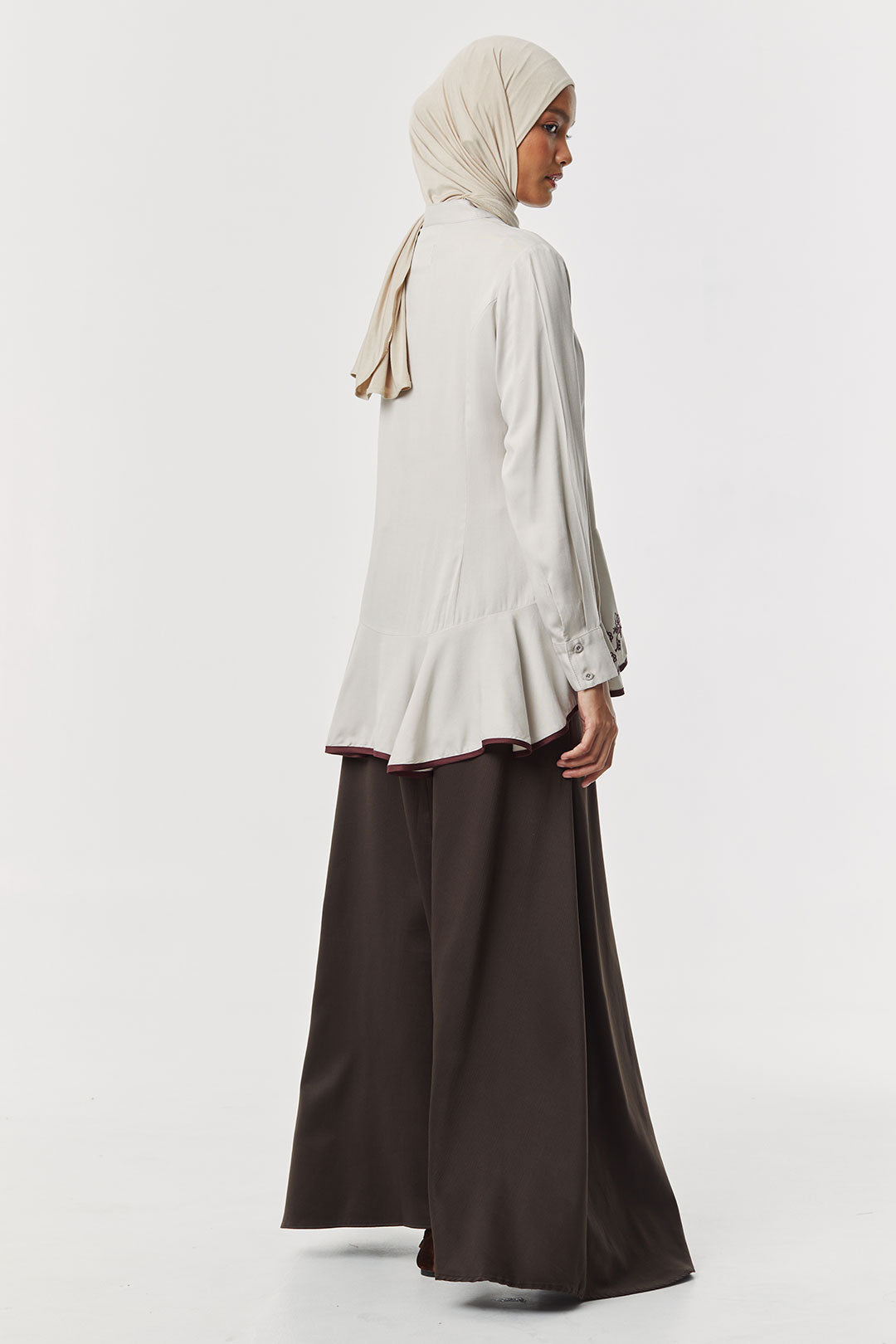 Light Grey Arelle