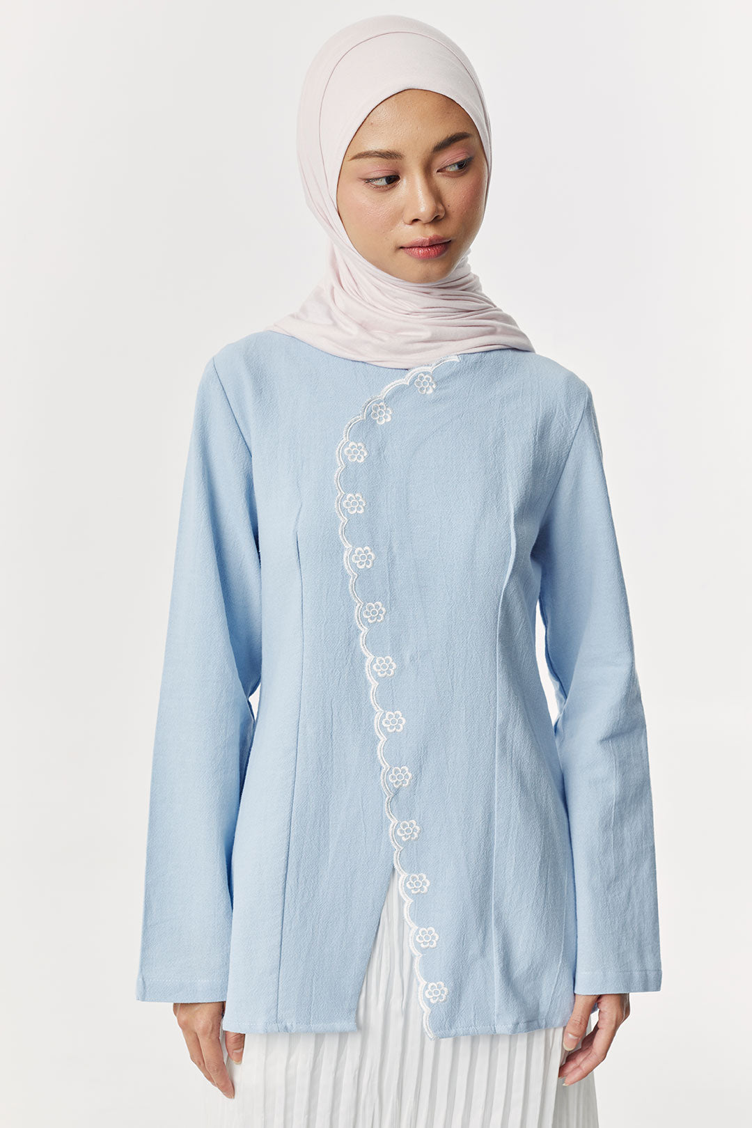 Powder Blue Ararya