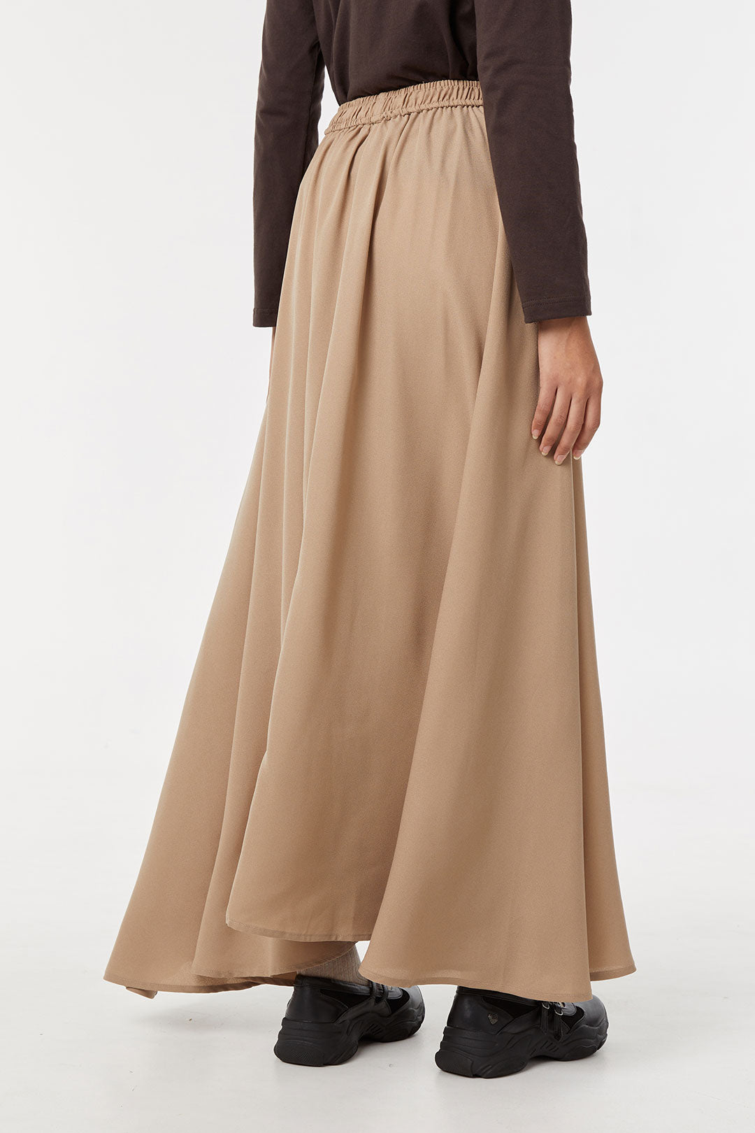 Taupe Taraka