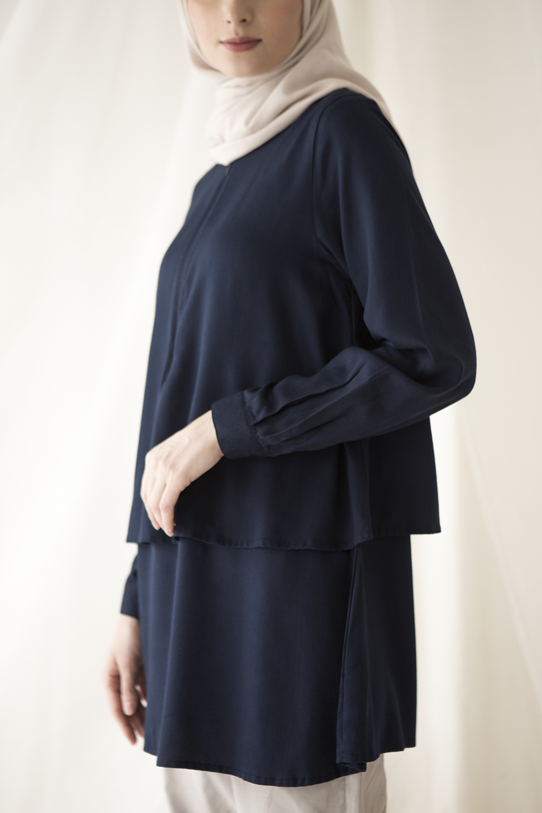 Navy Dewari