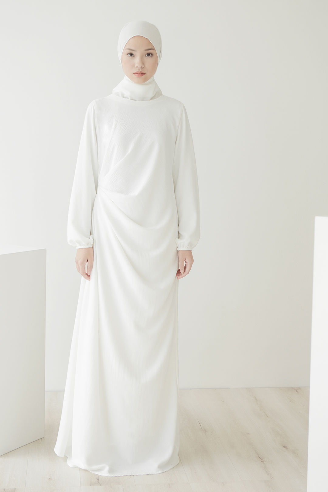 Offwhite Praya