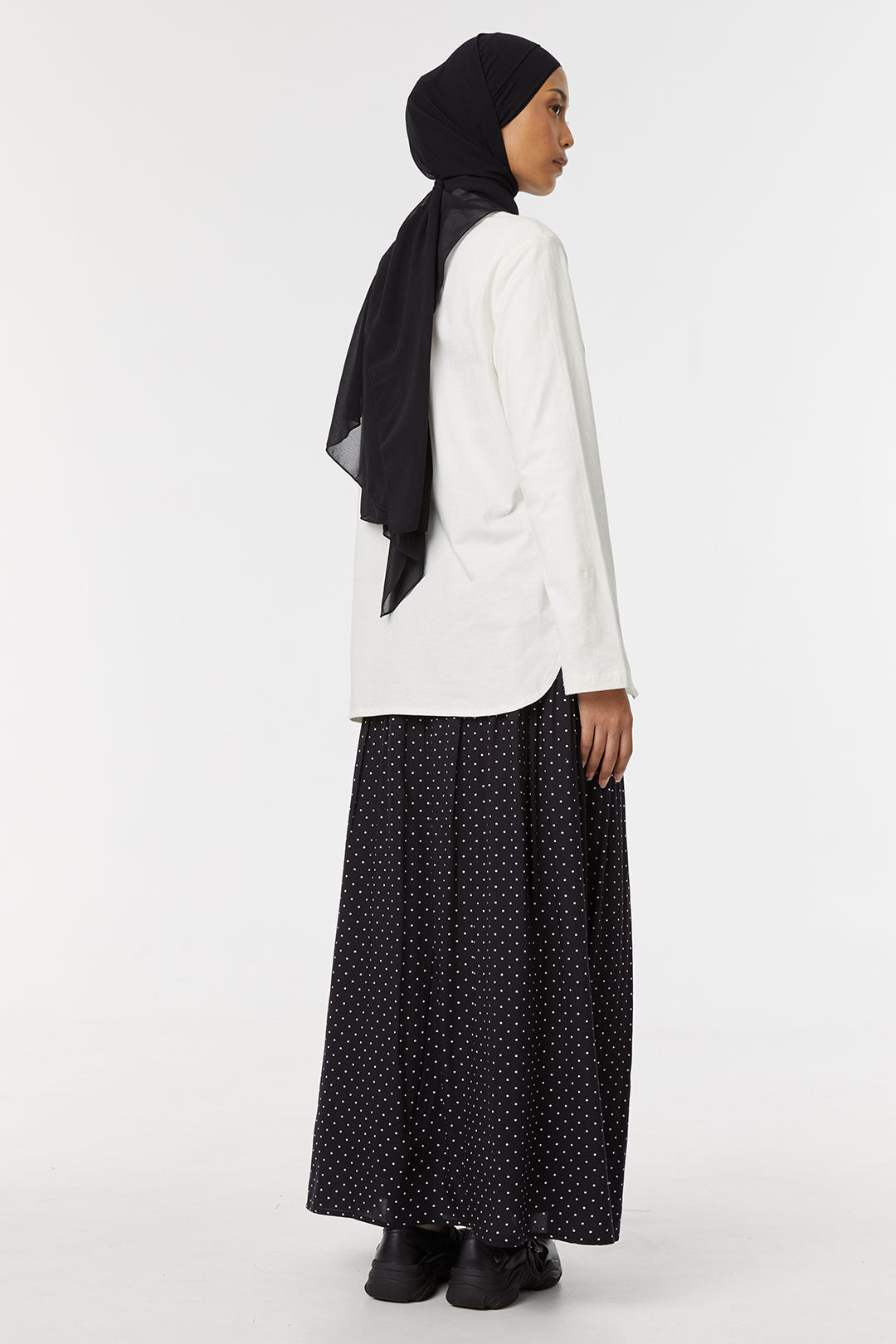 Offwhite Adani