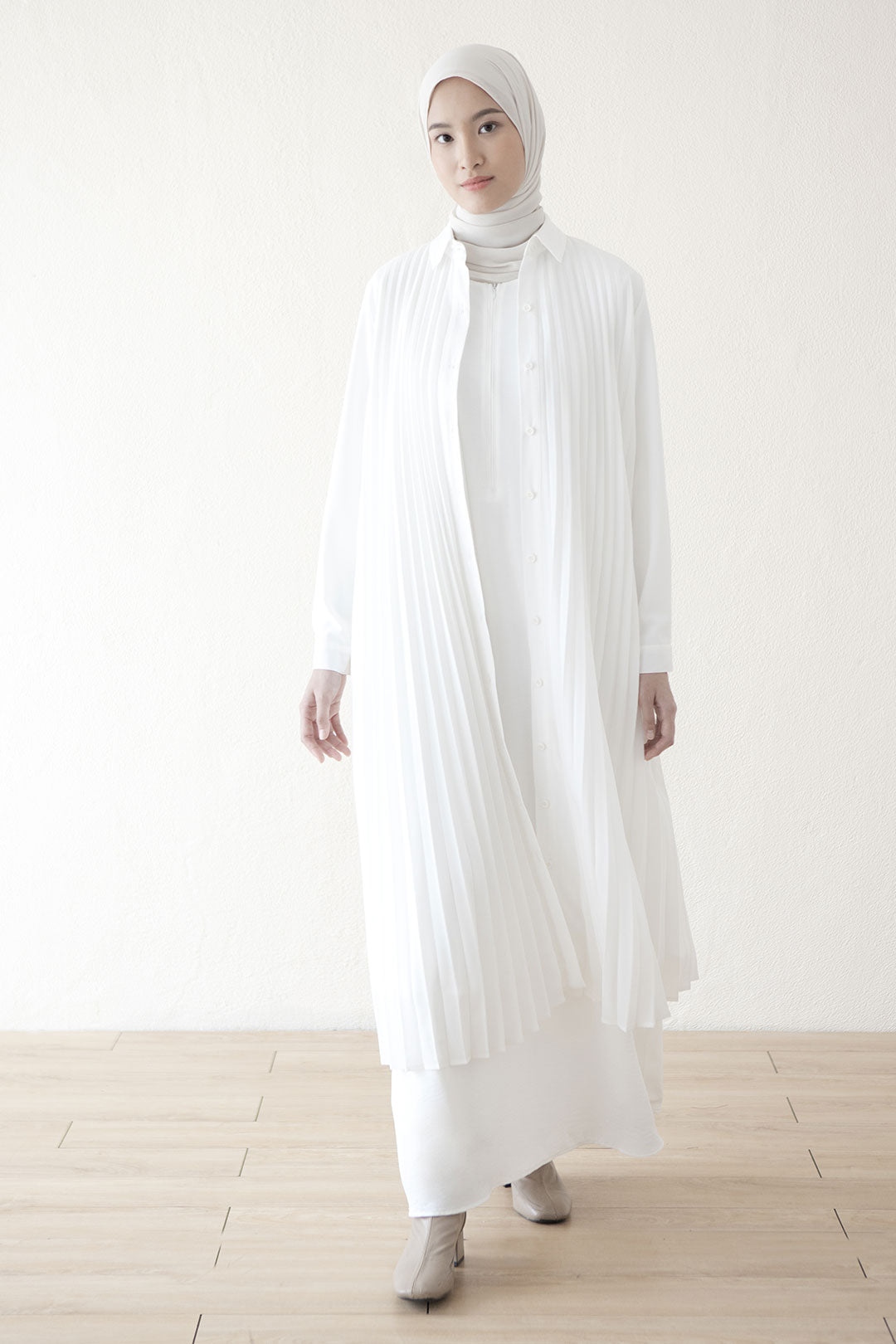Offwhite Vikrama
