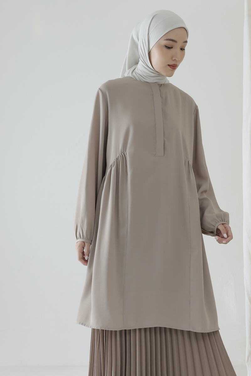 Taupe Kanisha