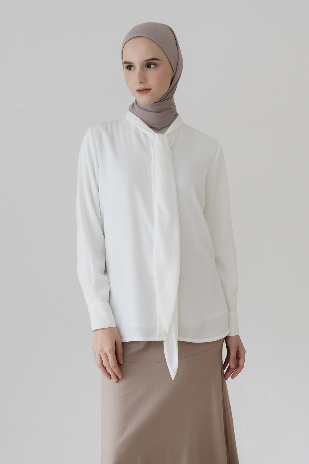 [DEFECT] Offwhite Naima S