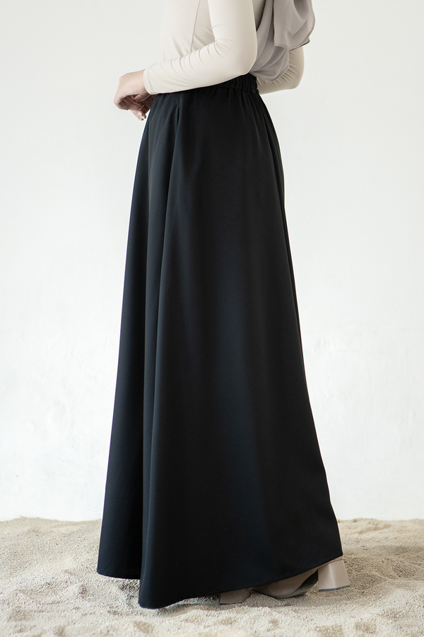 Black Renjana Skirt