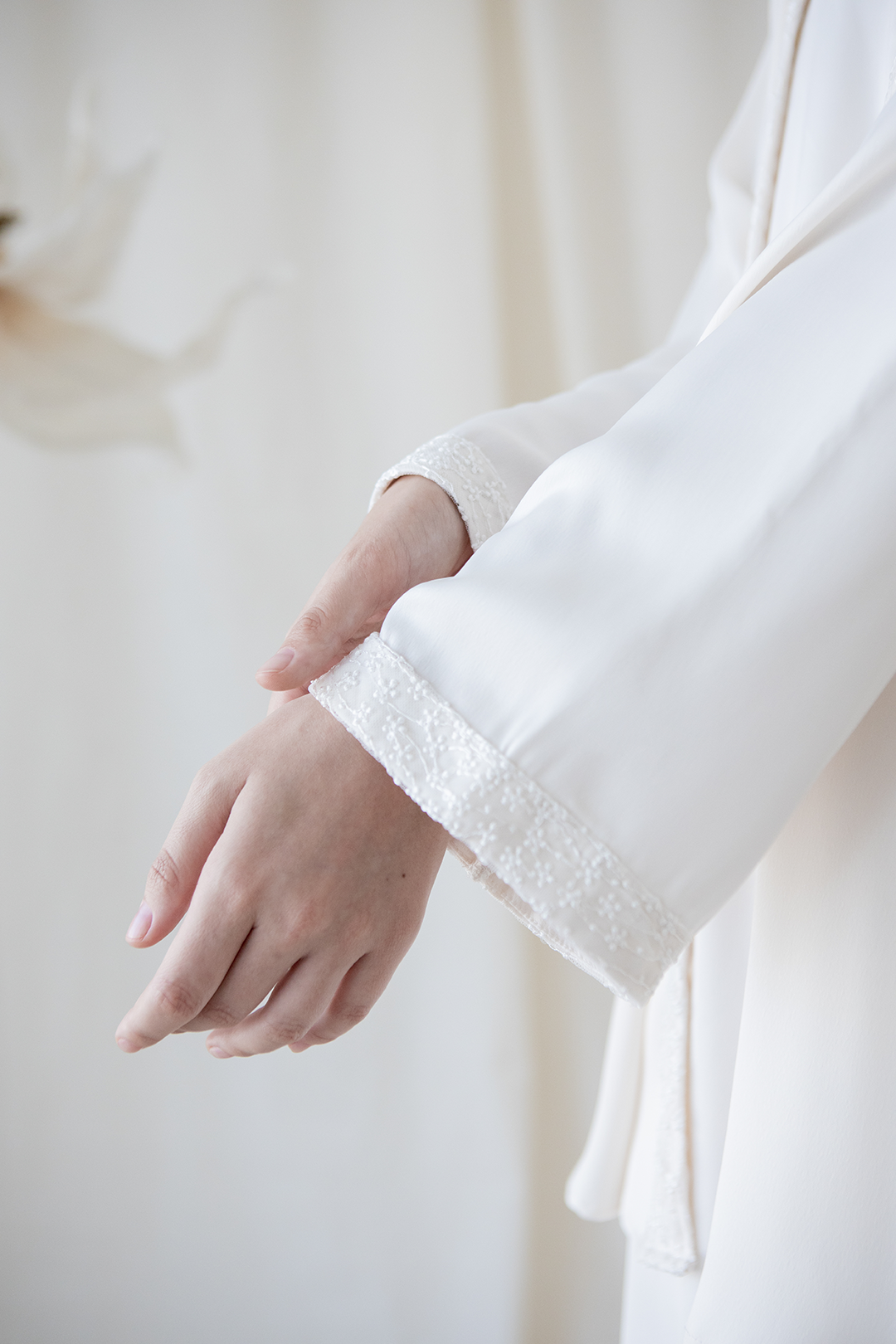 [DEFECT MINOR] Almond Milk Adhya Outer