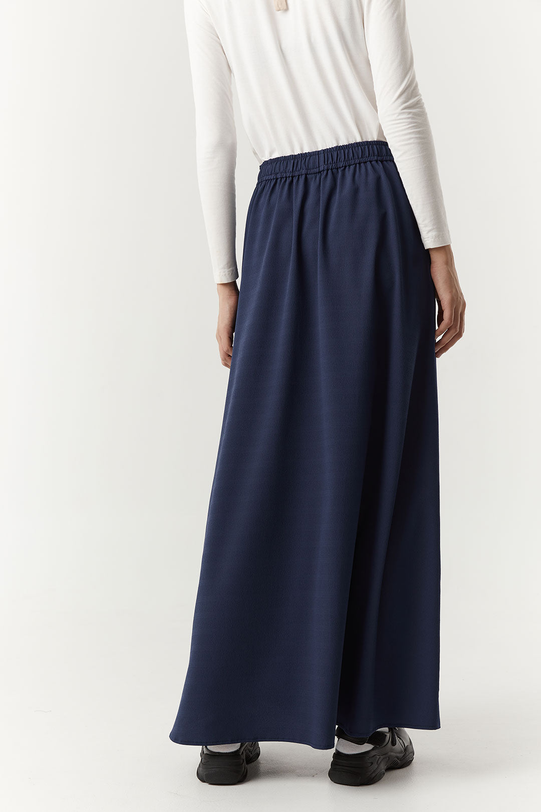 Navy Andari