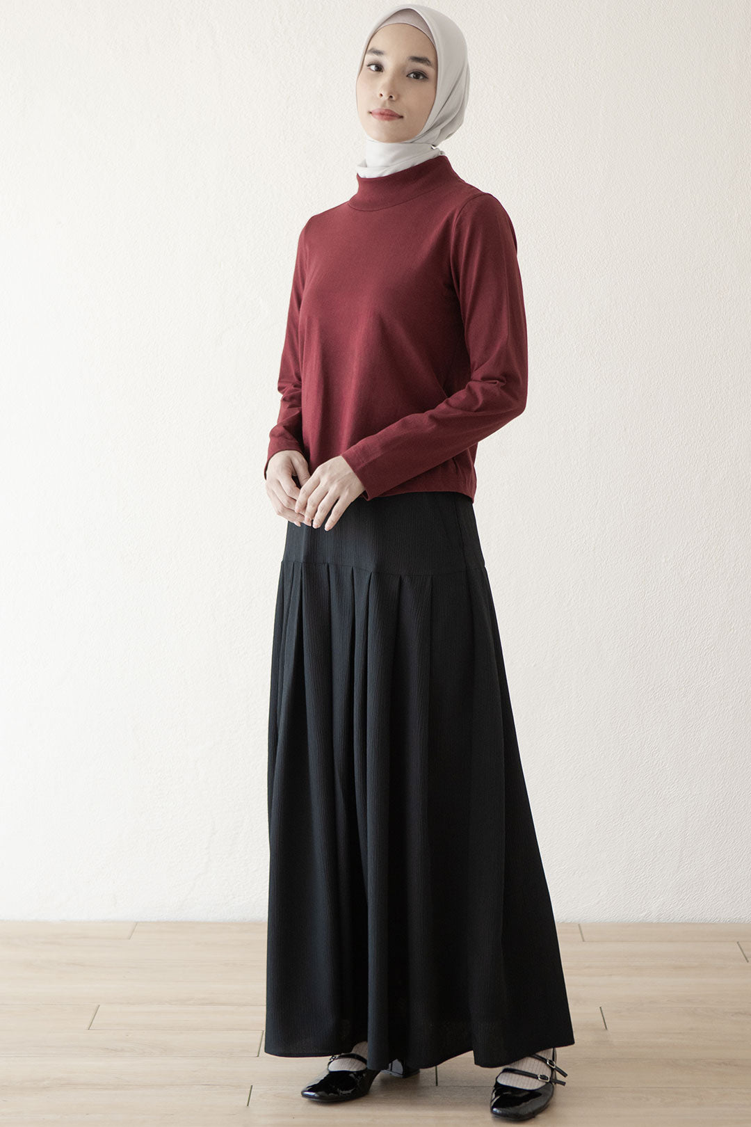 Burgundy Nararya