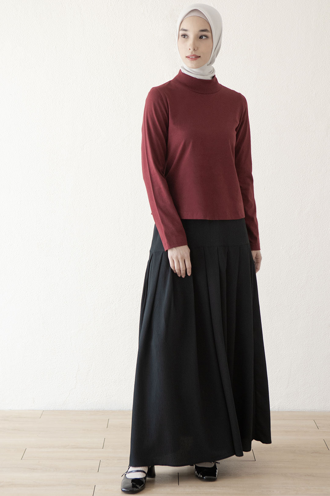 Burgundy Nararya