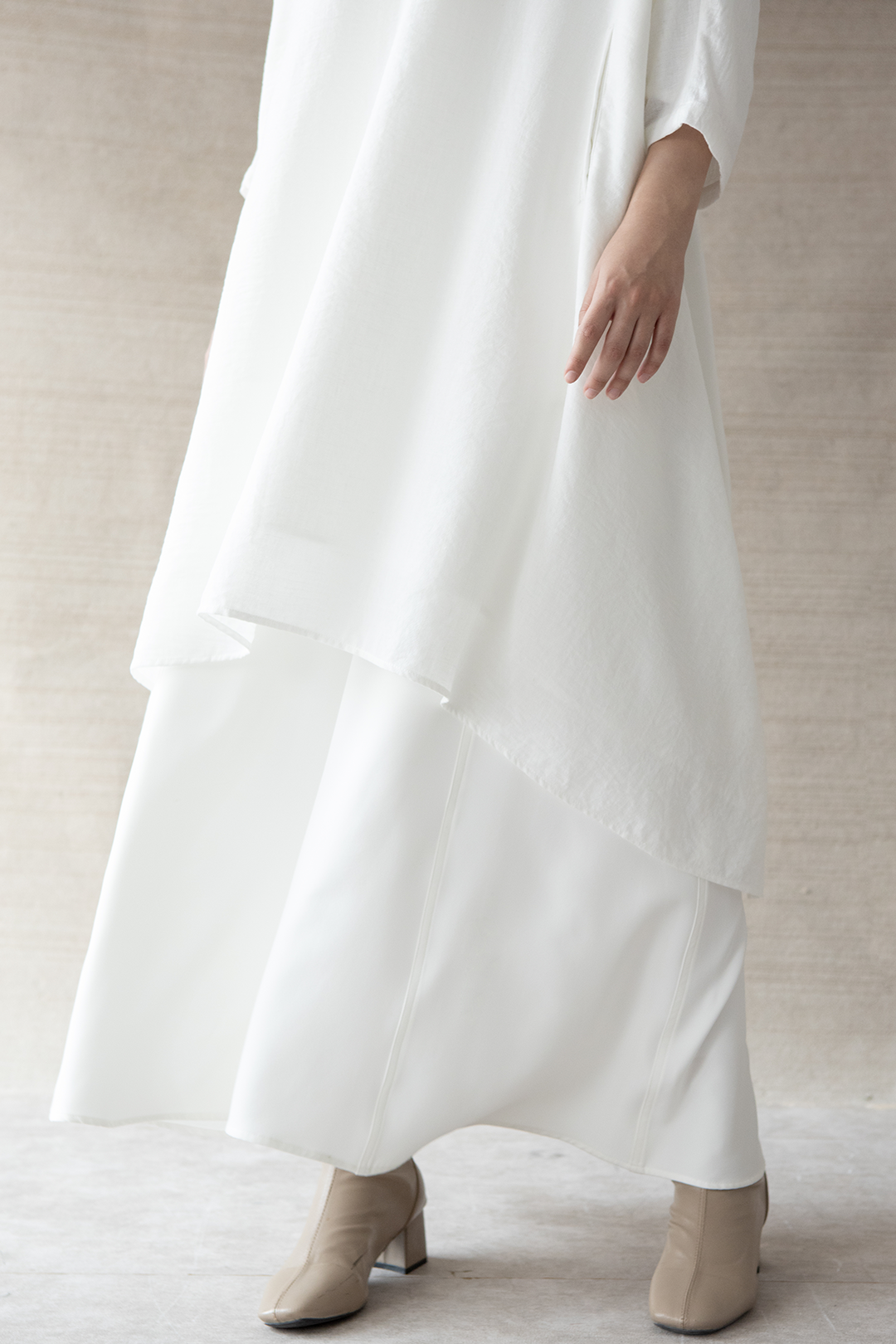 Offwhite Purva