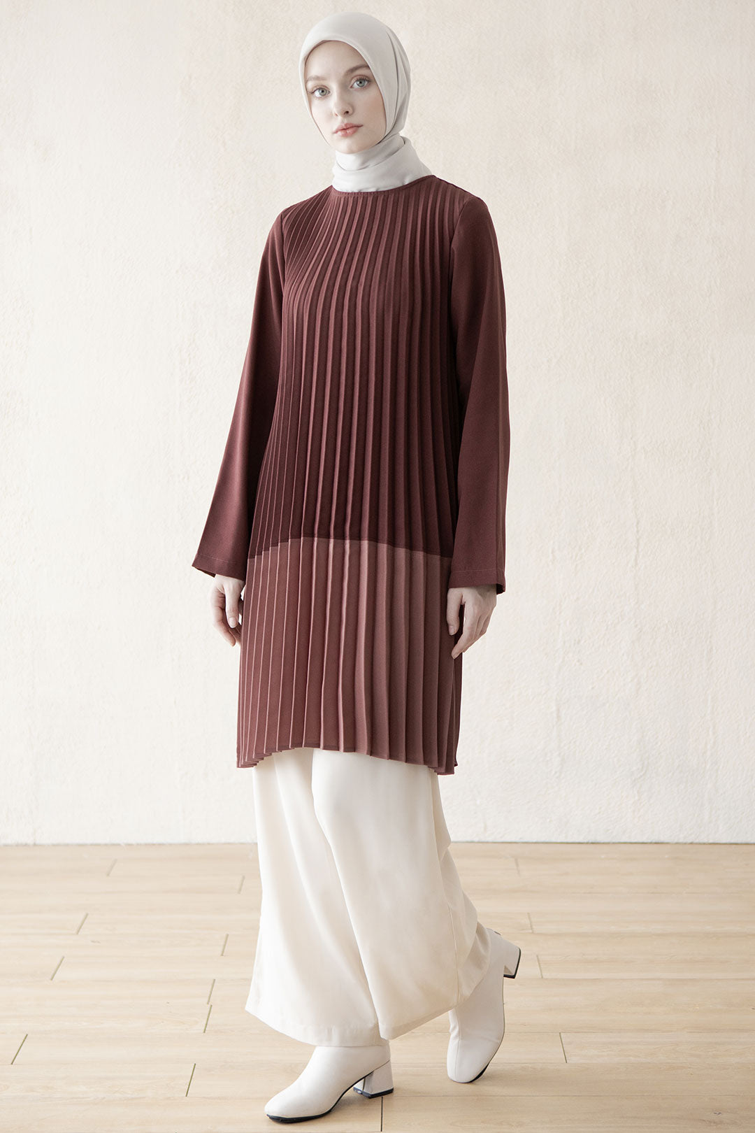 Burgundy Kalyana