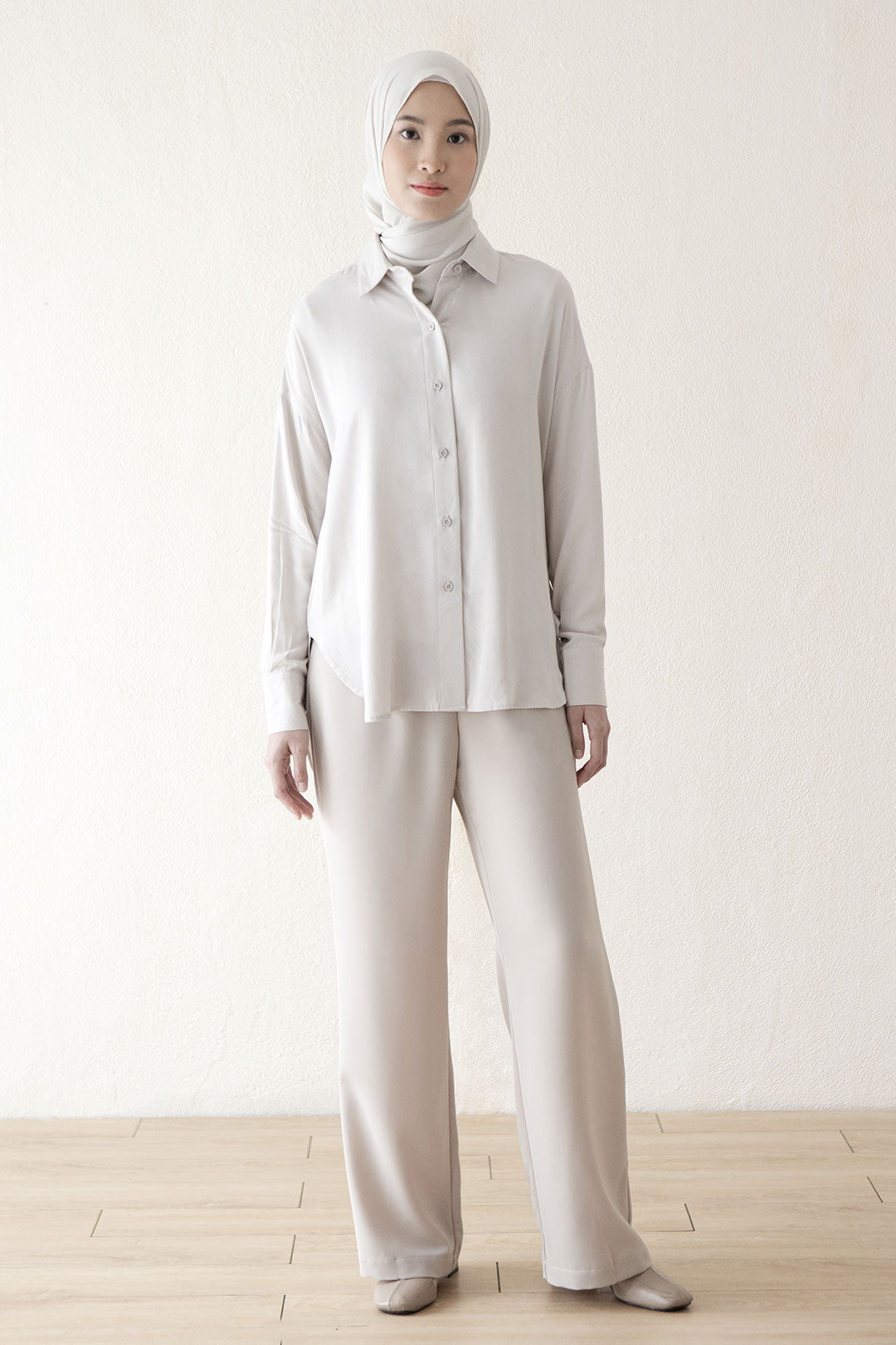 Light Grey Huda
