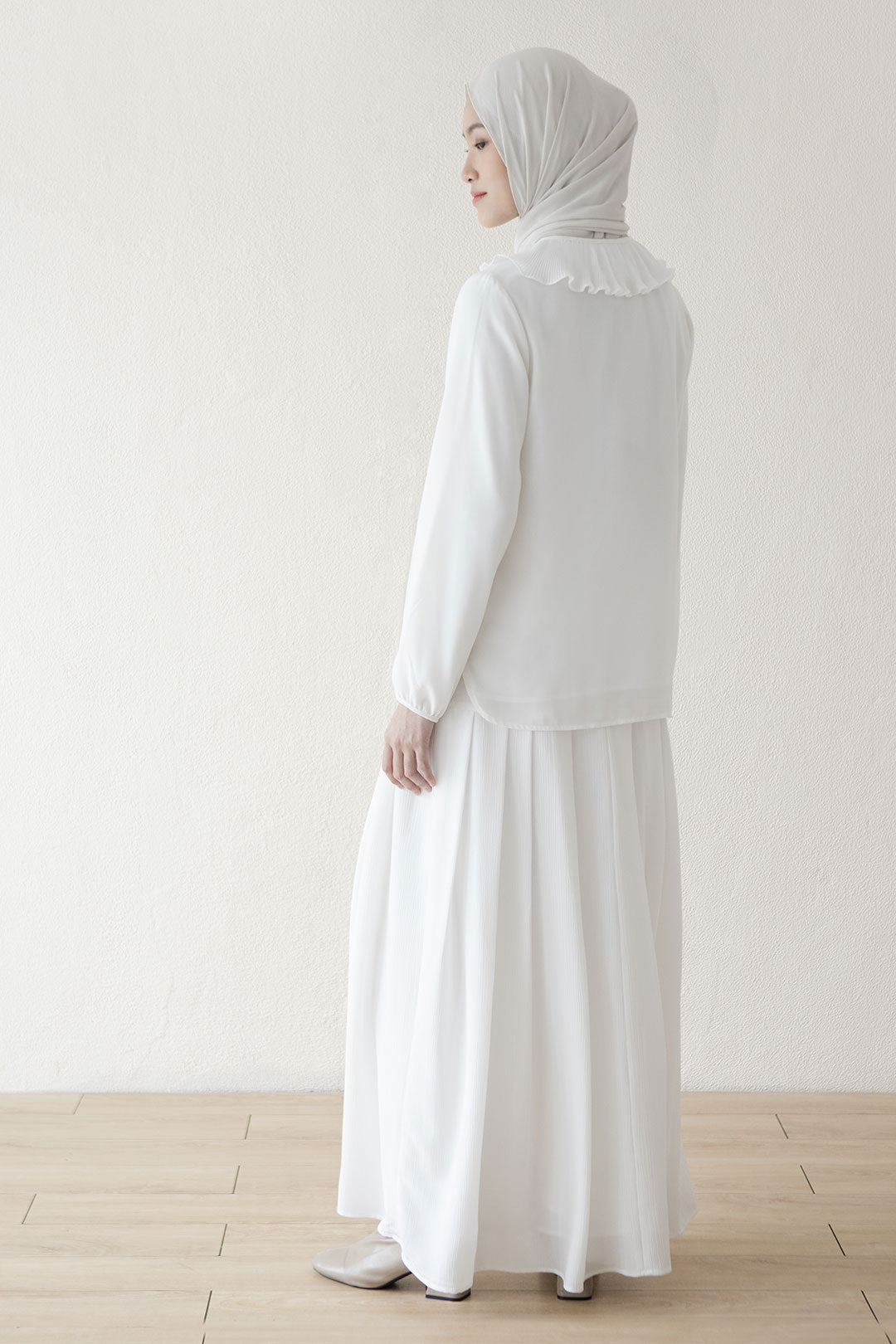 Offwhite Renjani