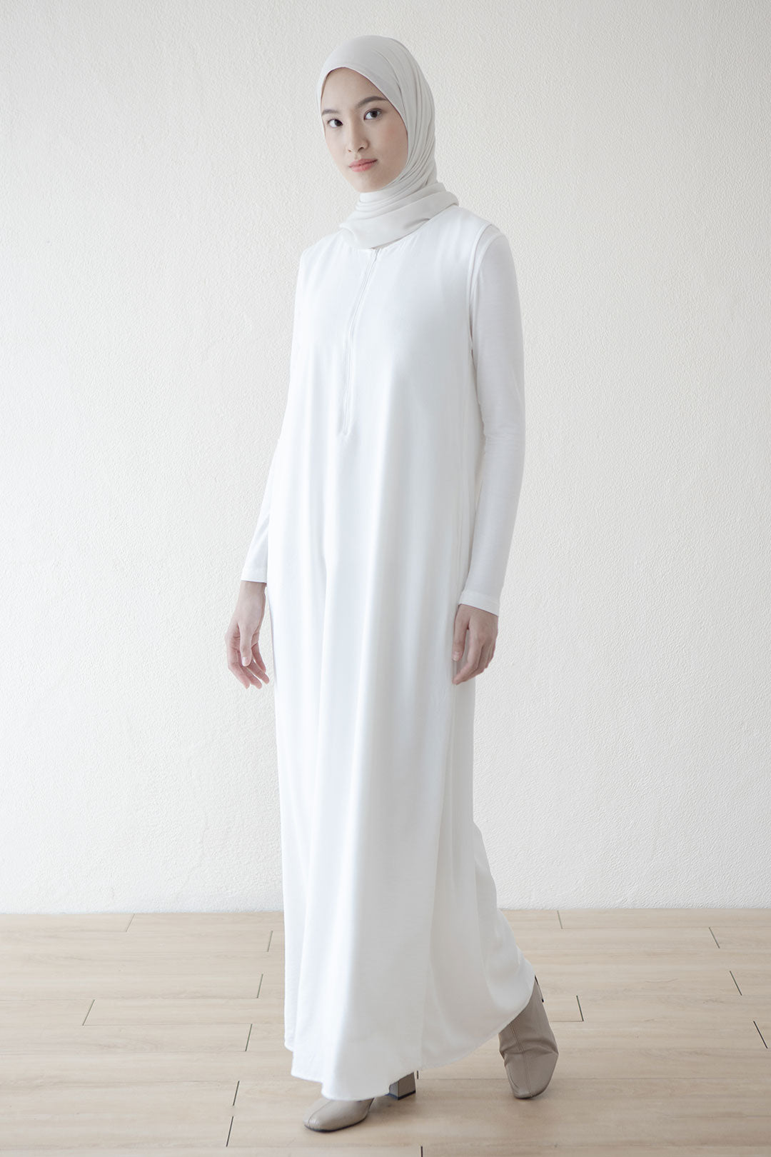 Offwhite Canting