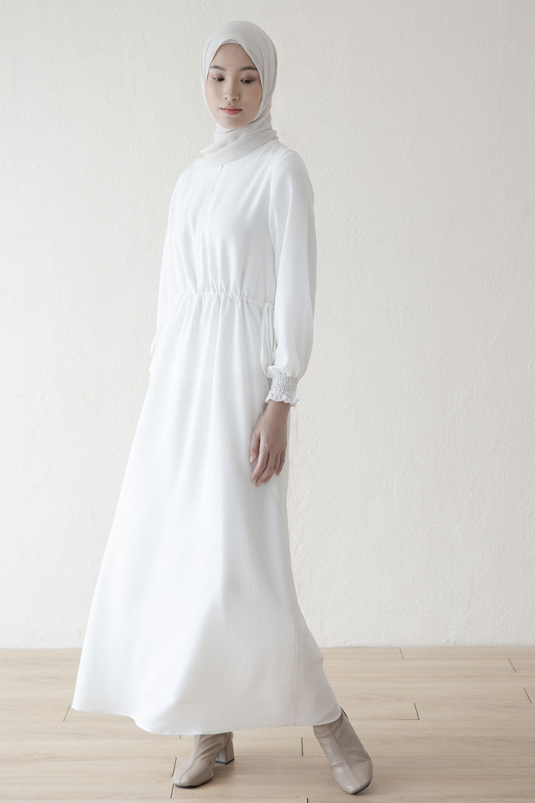 Offwhite Ishani Dress