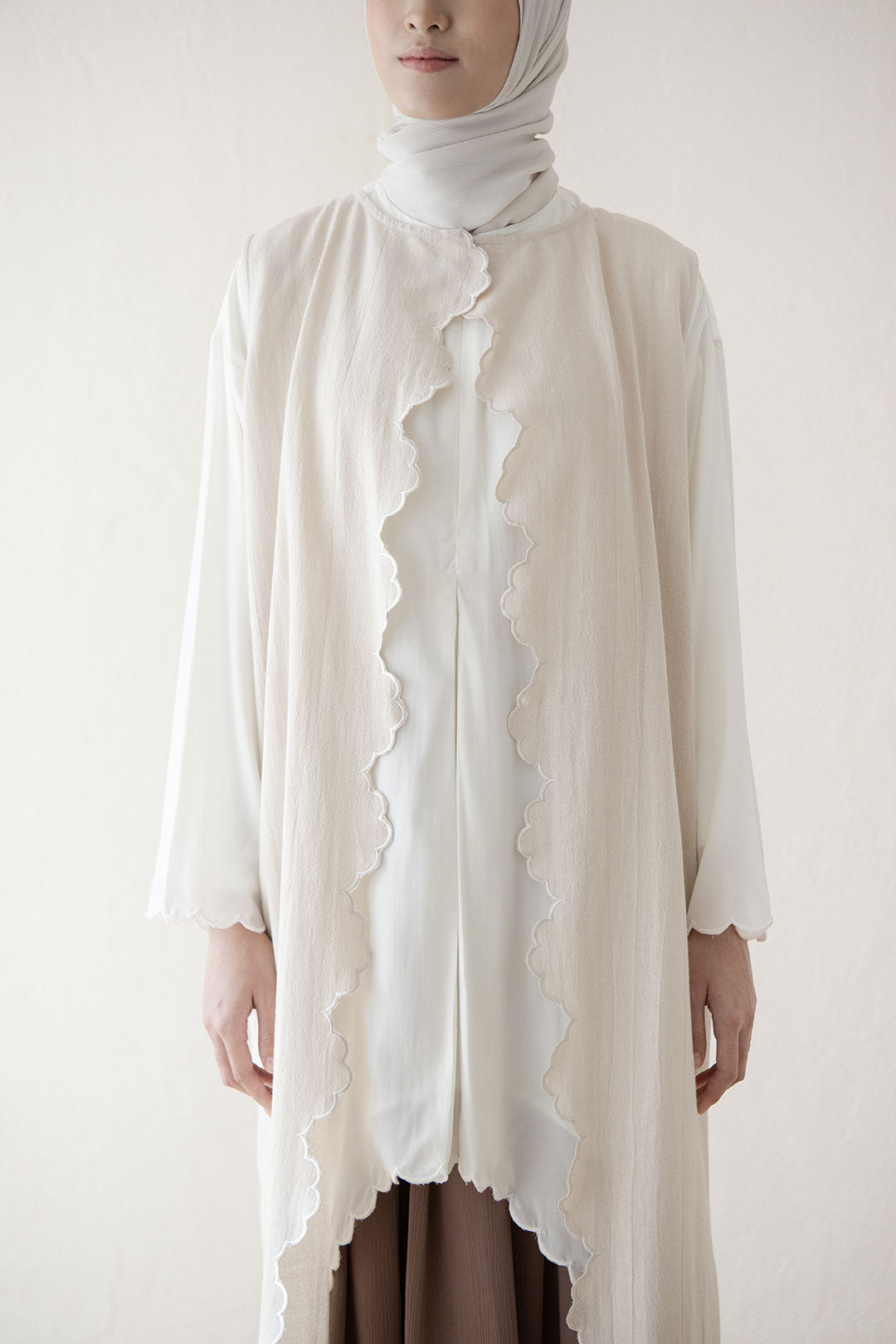 Ivory Ravika Outer