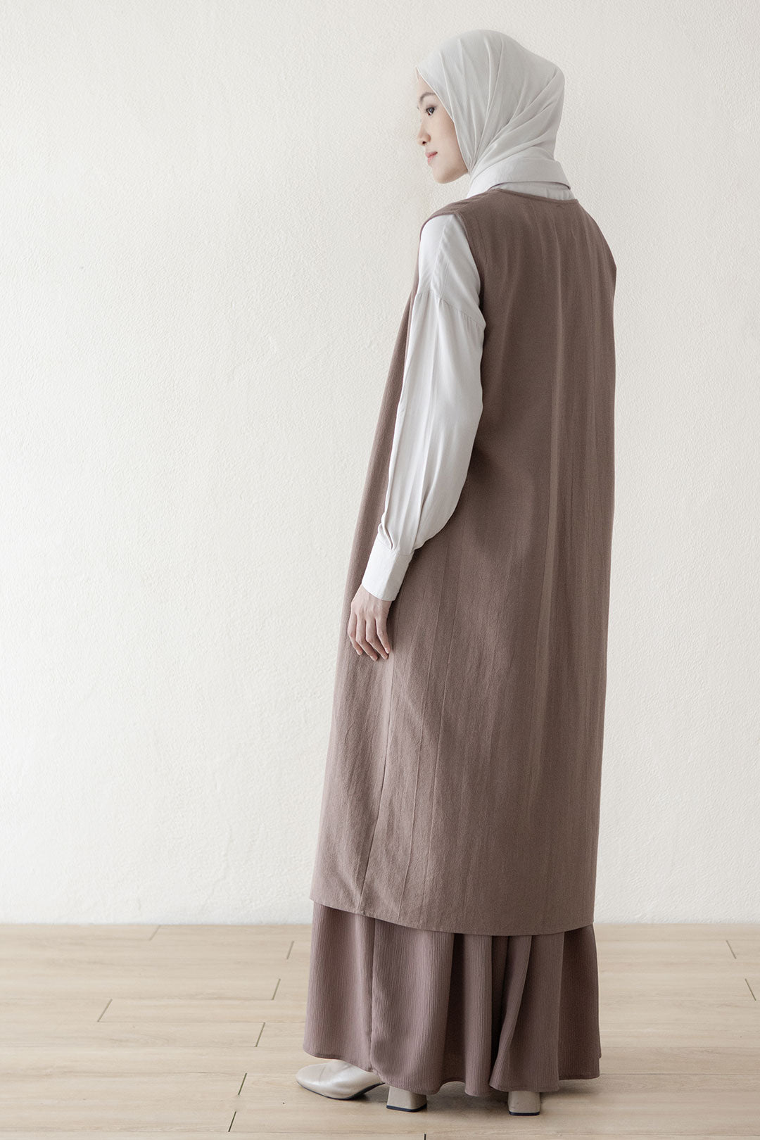 Milo Ravika Outer