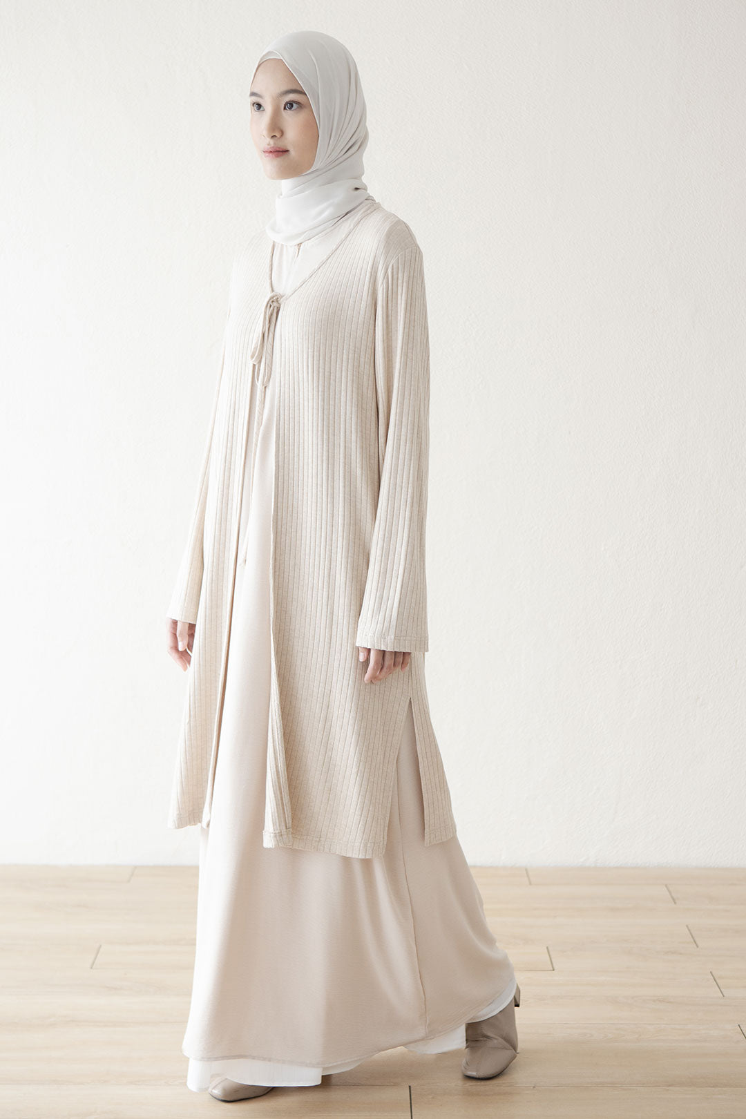 Sand Ruci Outer
