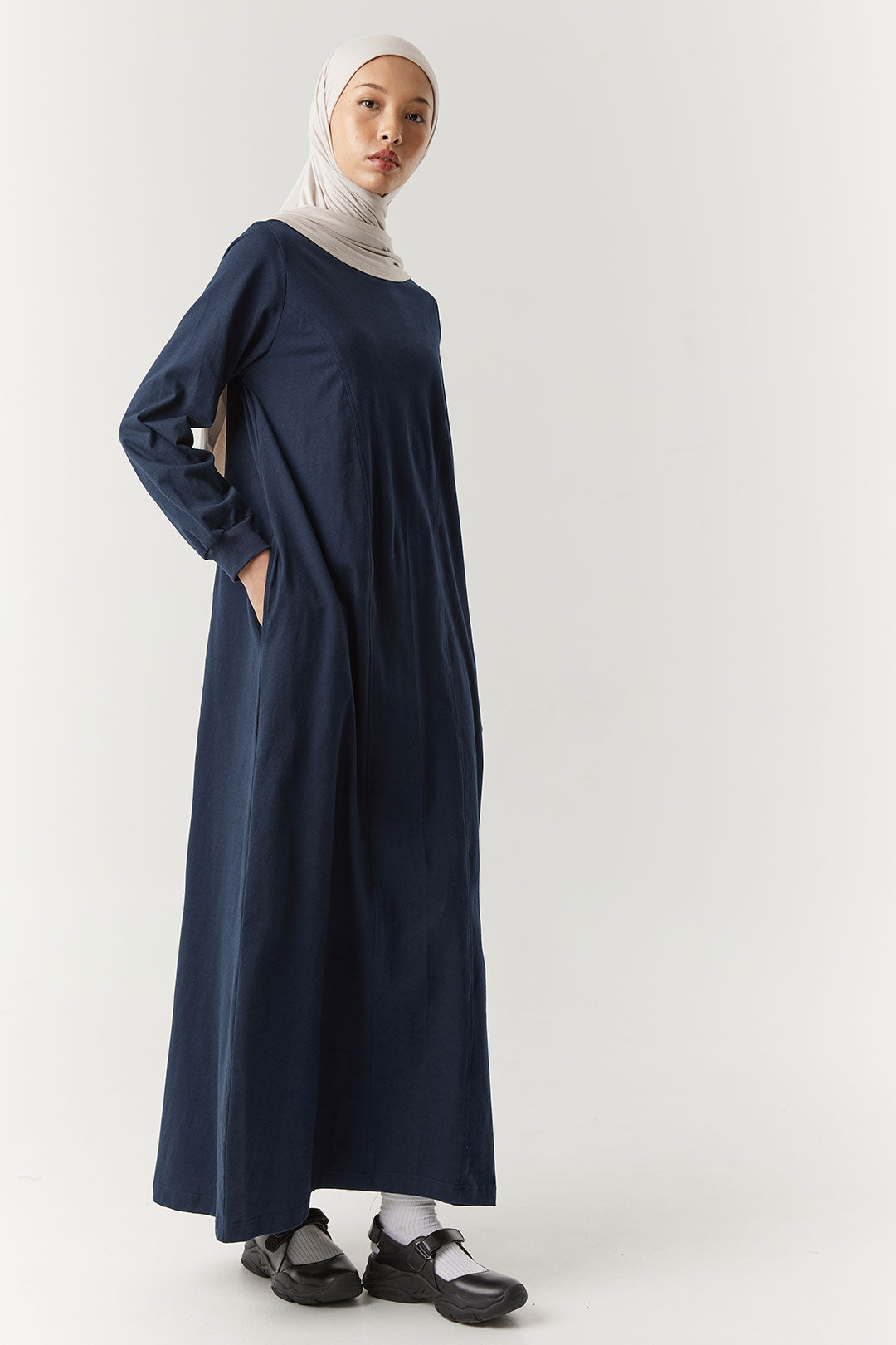 Navy Akandra