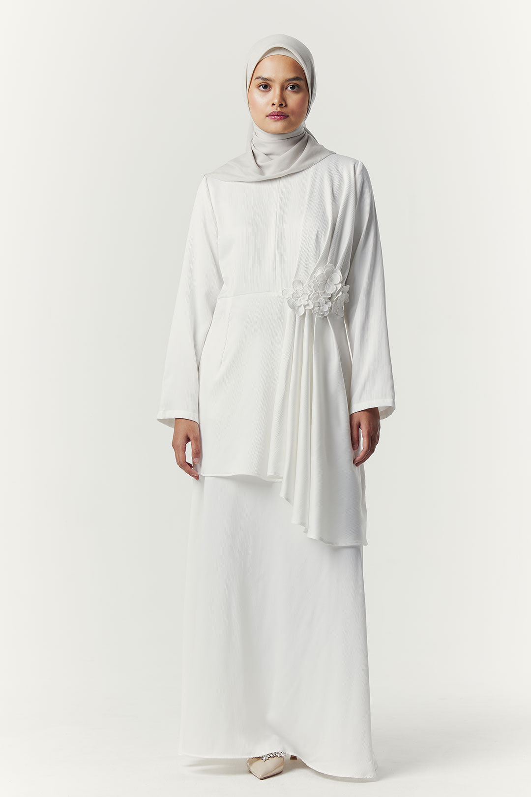 Offwhite Sekar Candrani