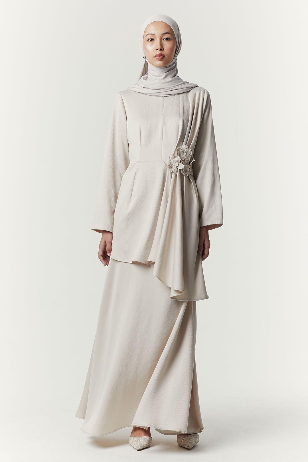 Beige Sekar Candrani