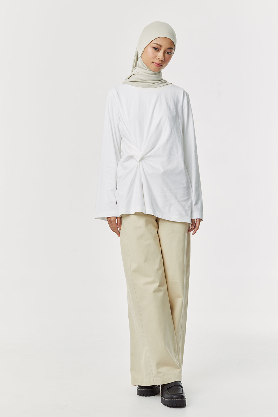 Offwhite Avira