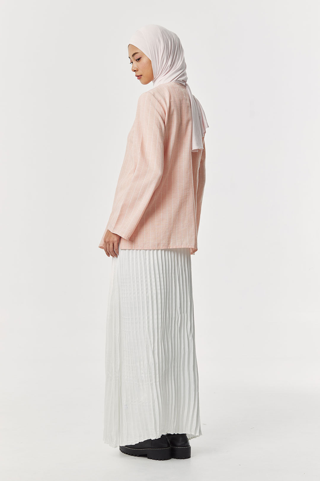 Blush Kalandra