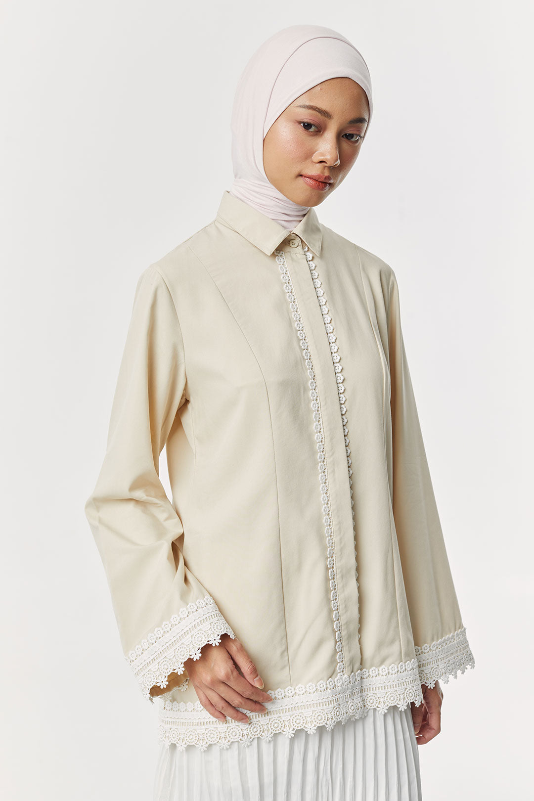 Cream Asha Lyre