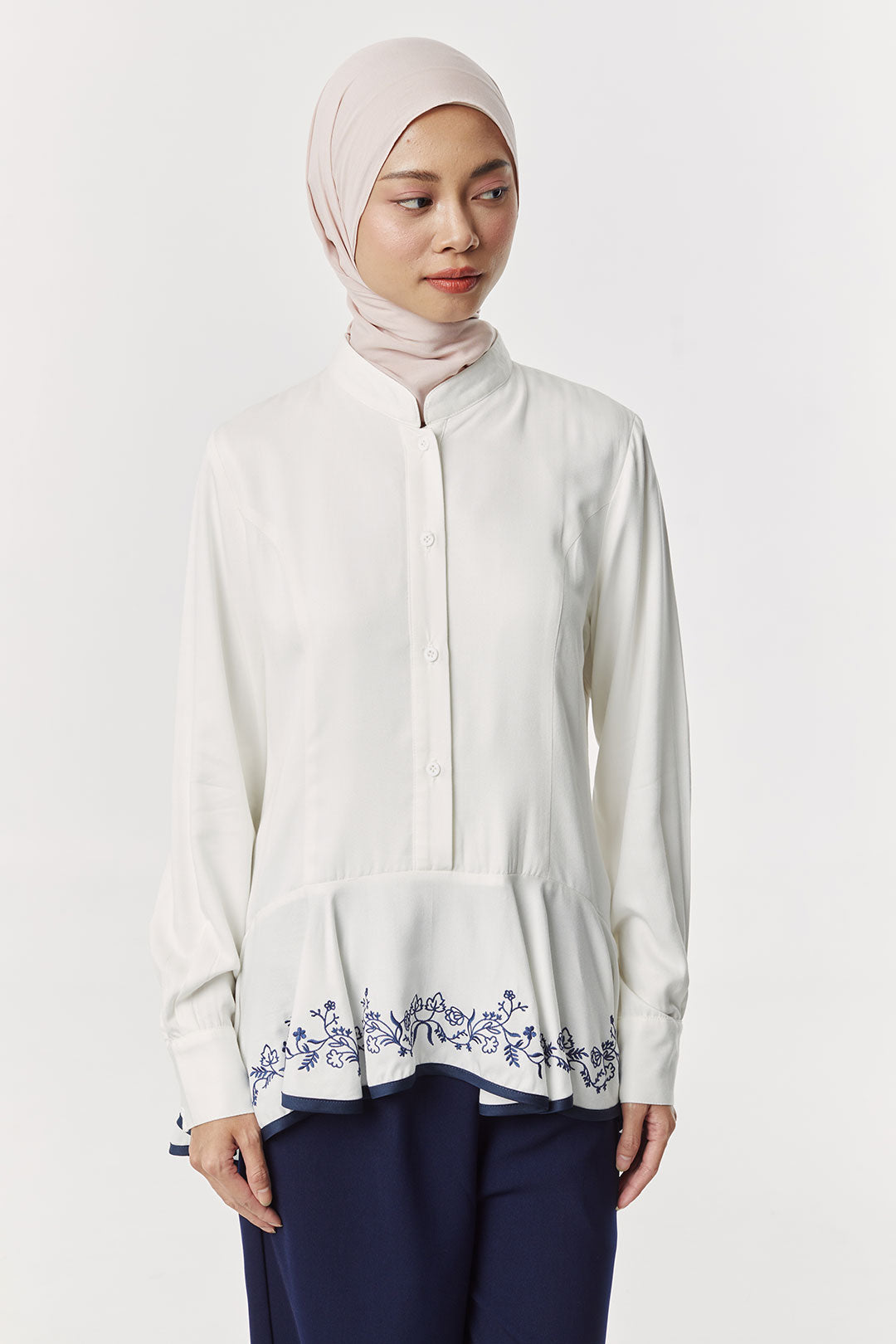 Offwhite Arelle